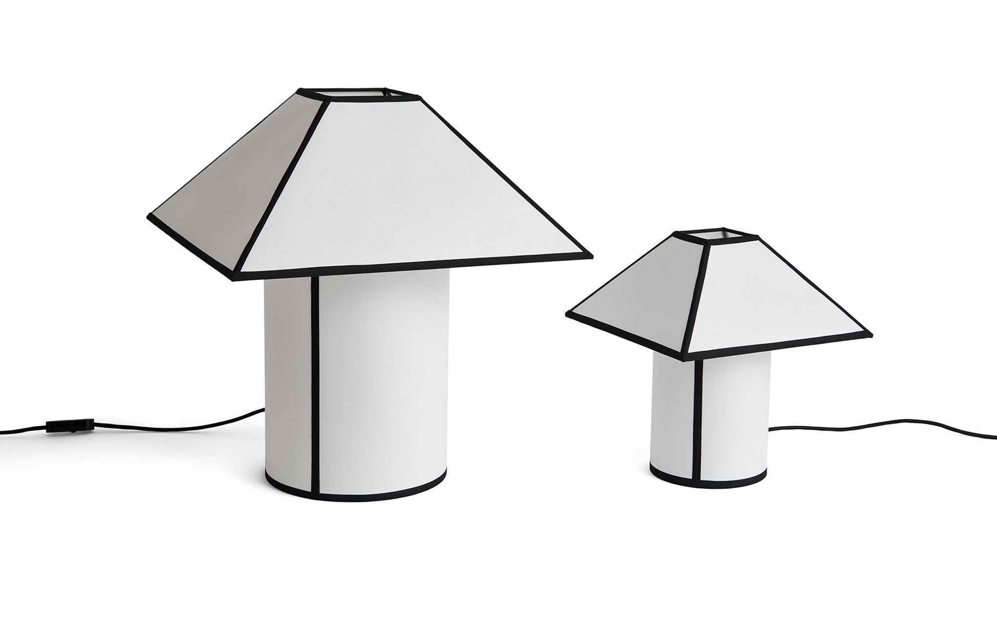 Ava Pyramid table lamp