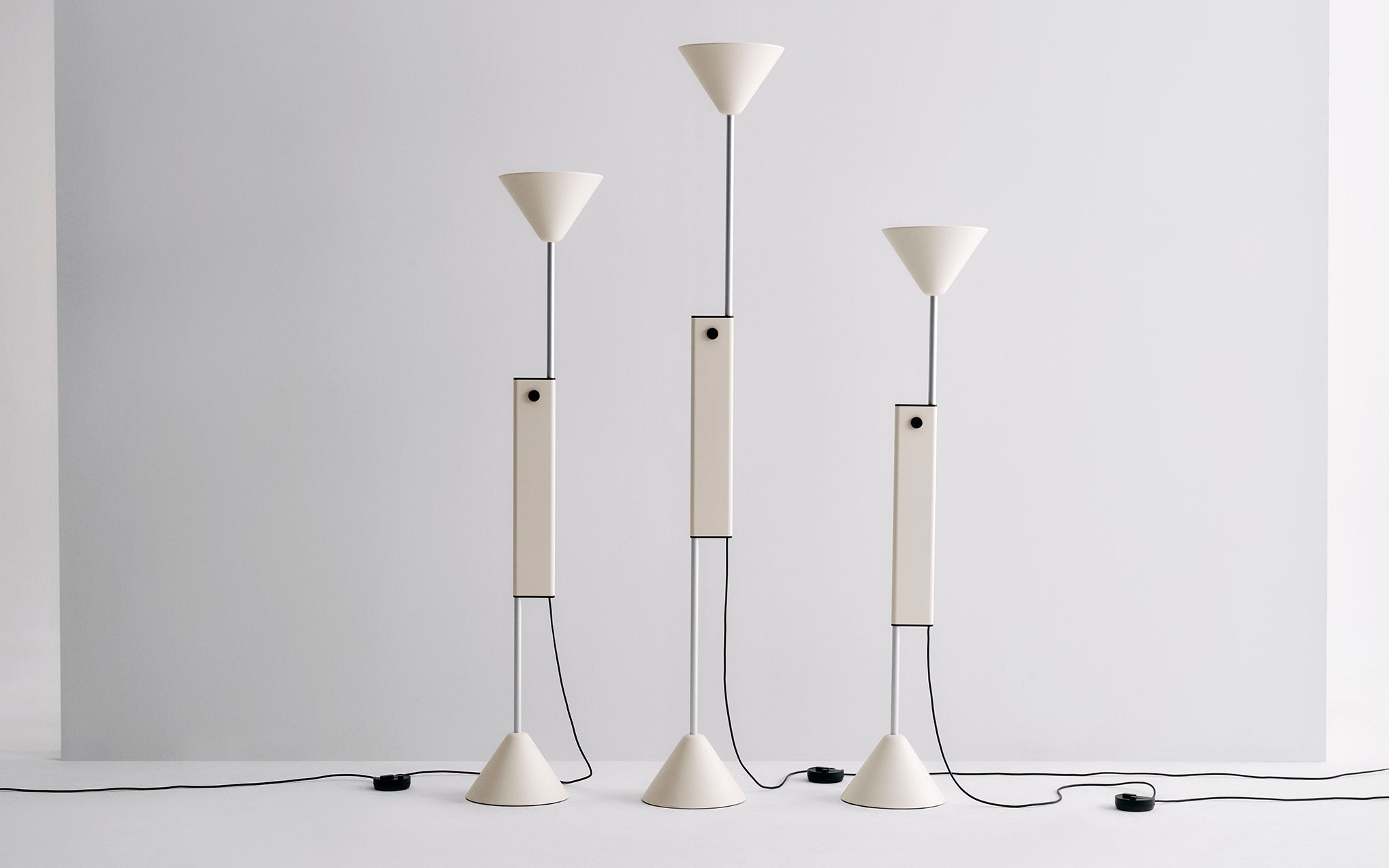 Twist floor lamp