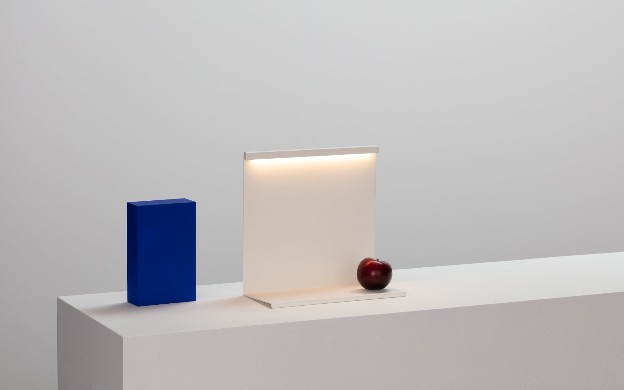LBM table light by Moisés Hernández for HAY | SCP