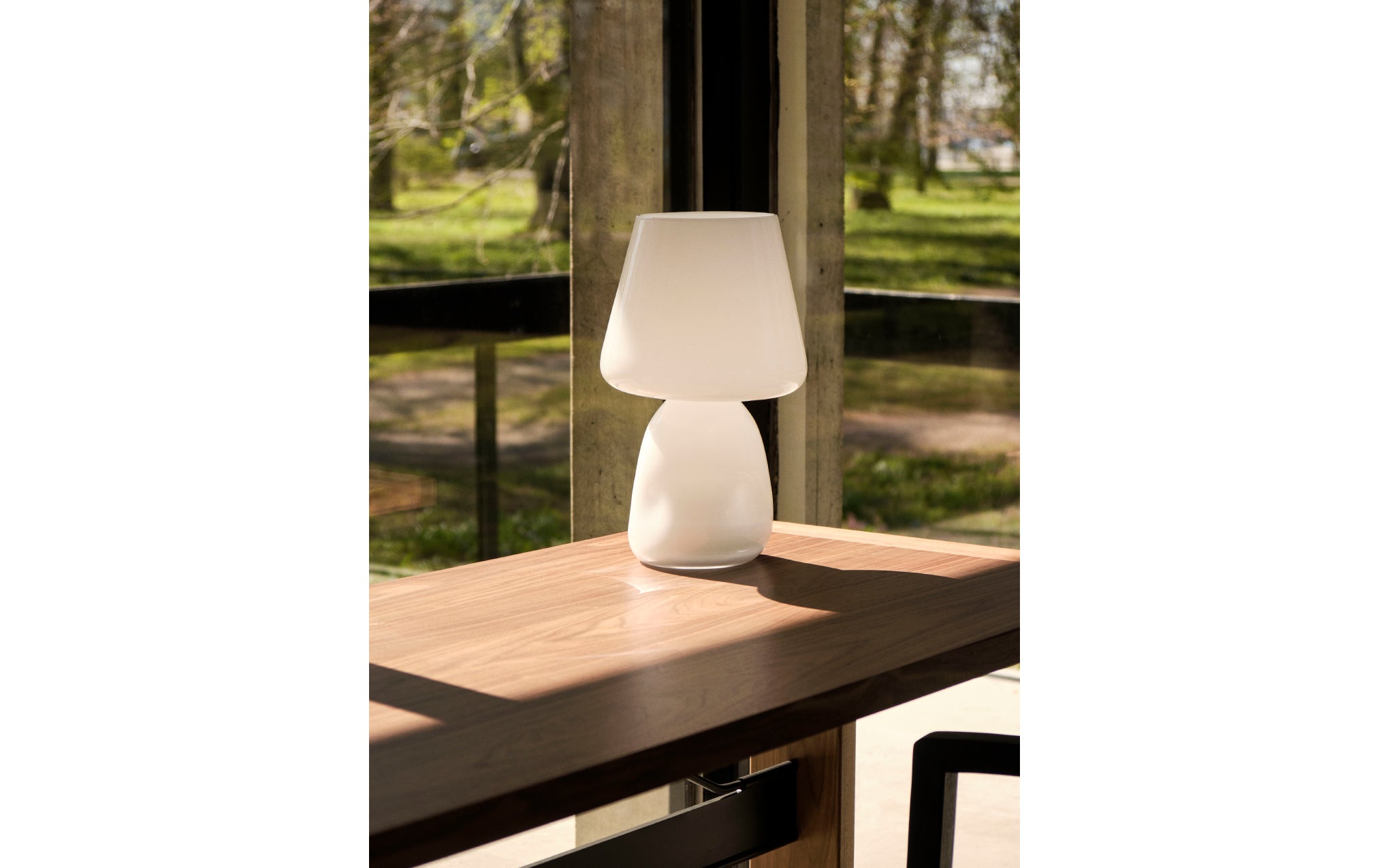 Apollo table lamp
