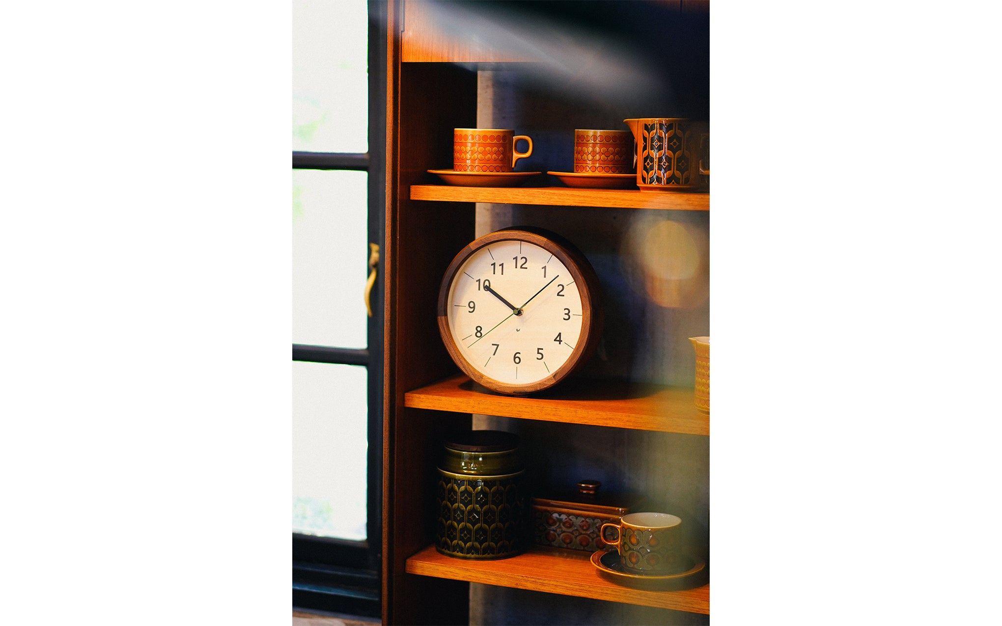 Chambre Small Nut wall clock by Interzero | SCP