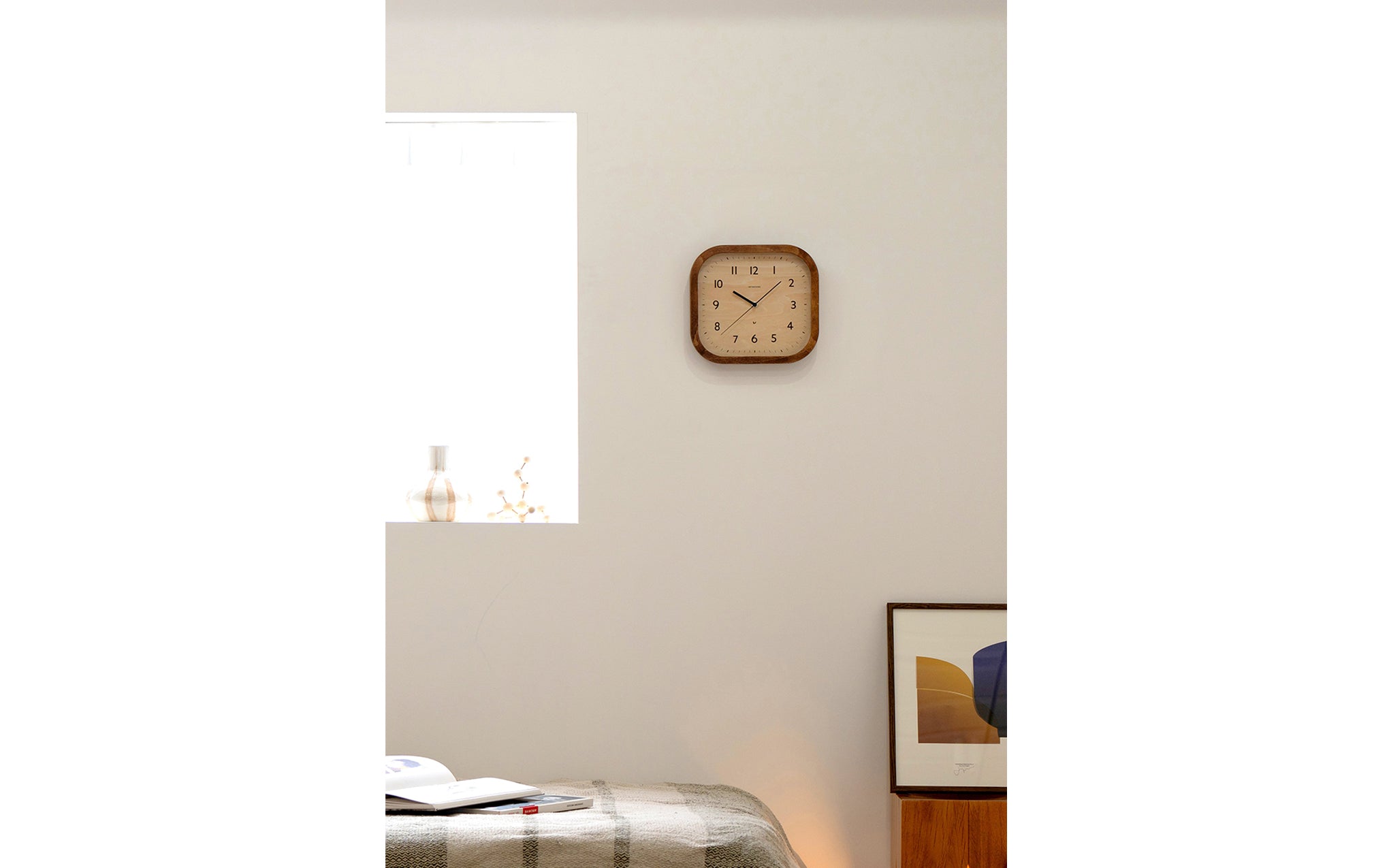 Chambre Calme wall clock