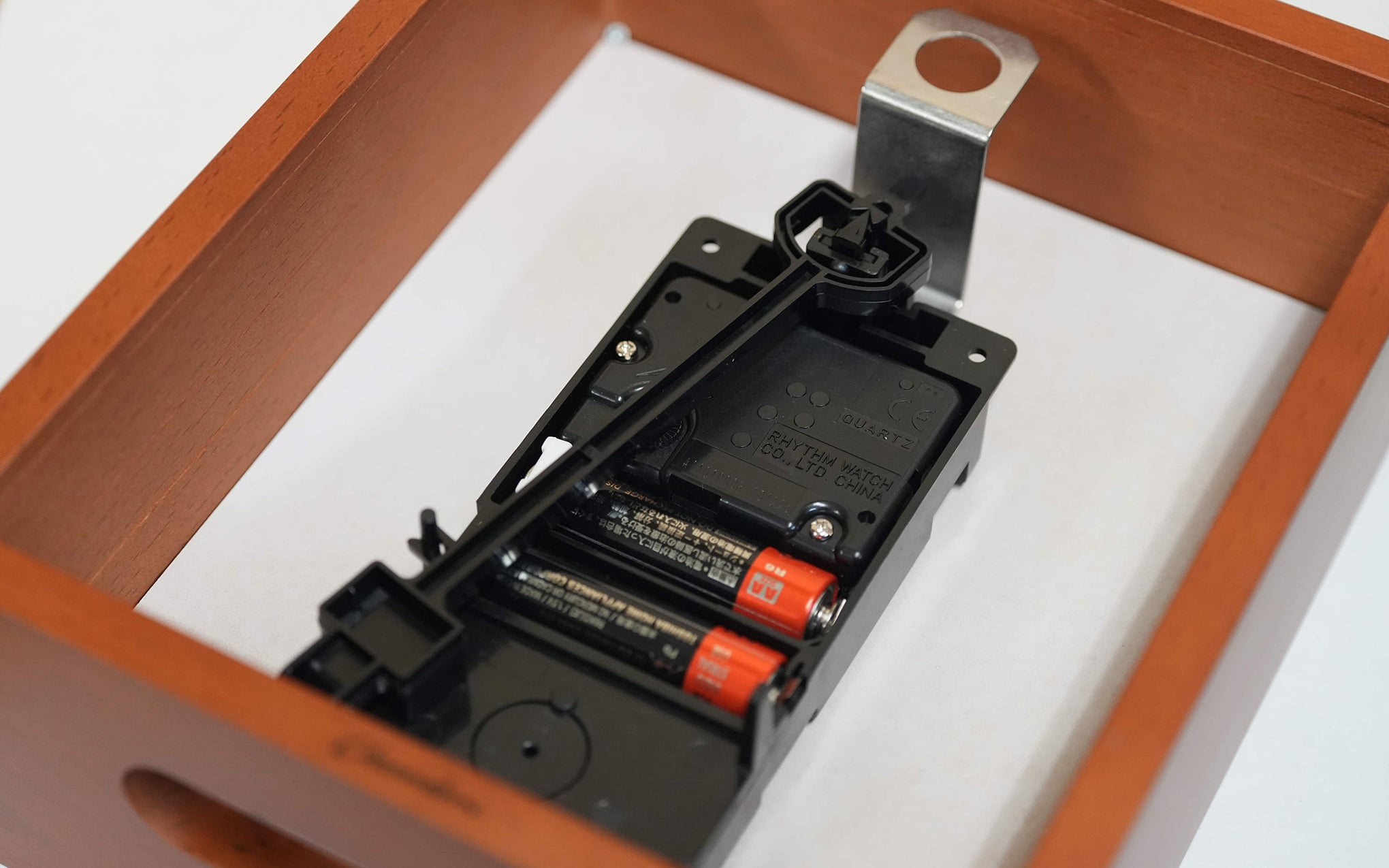 Chambre Blanc wall clock