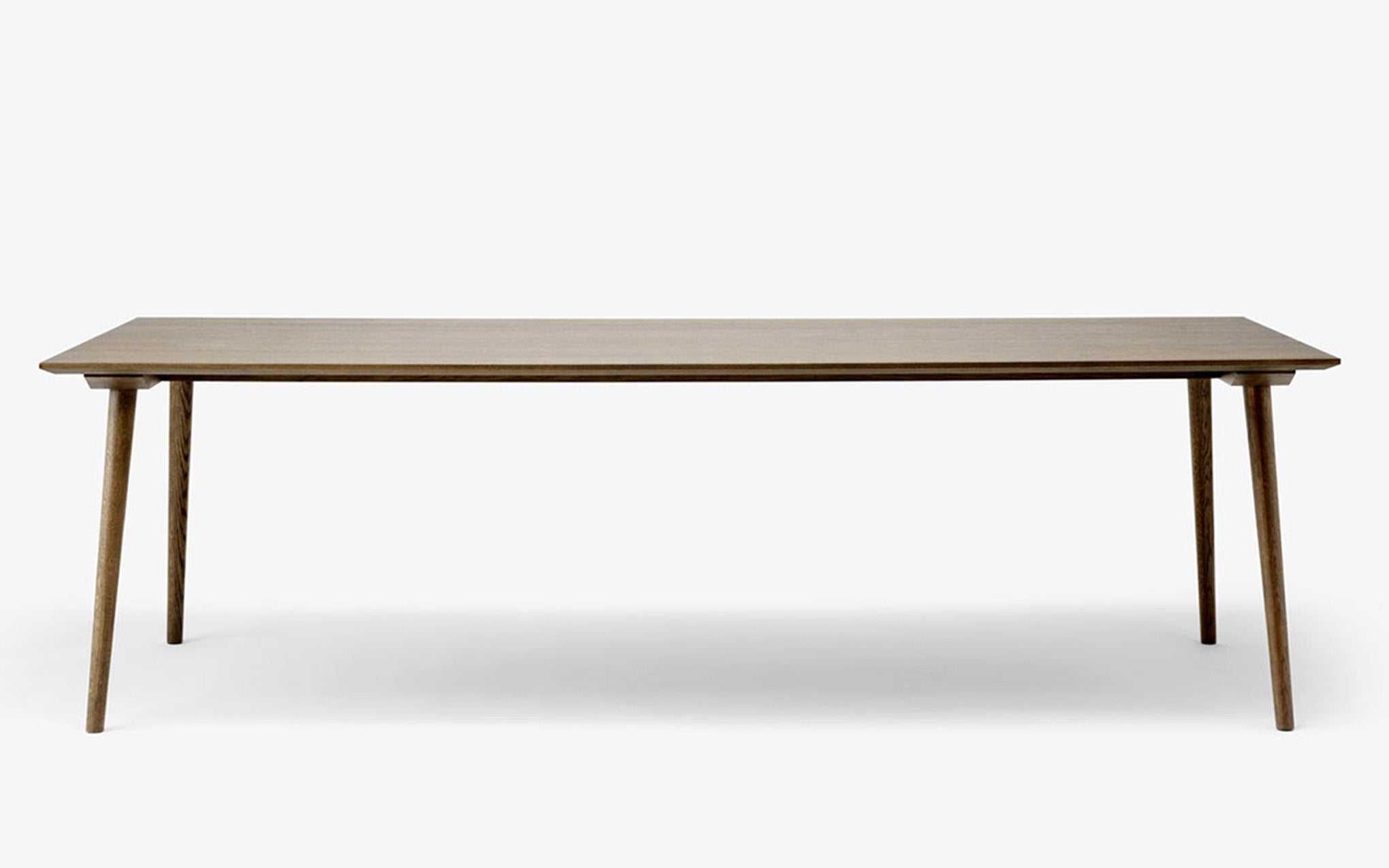 In Between table - rectangular