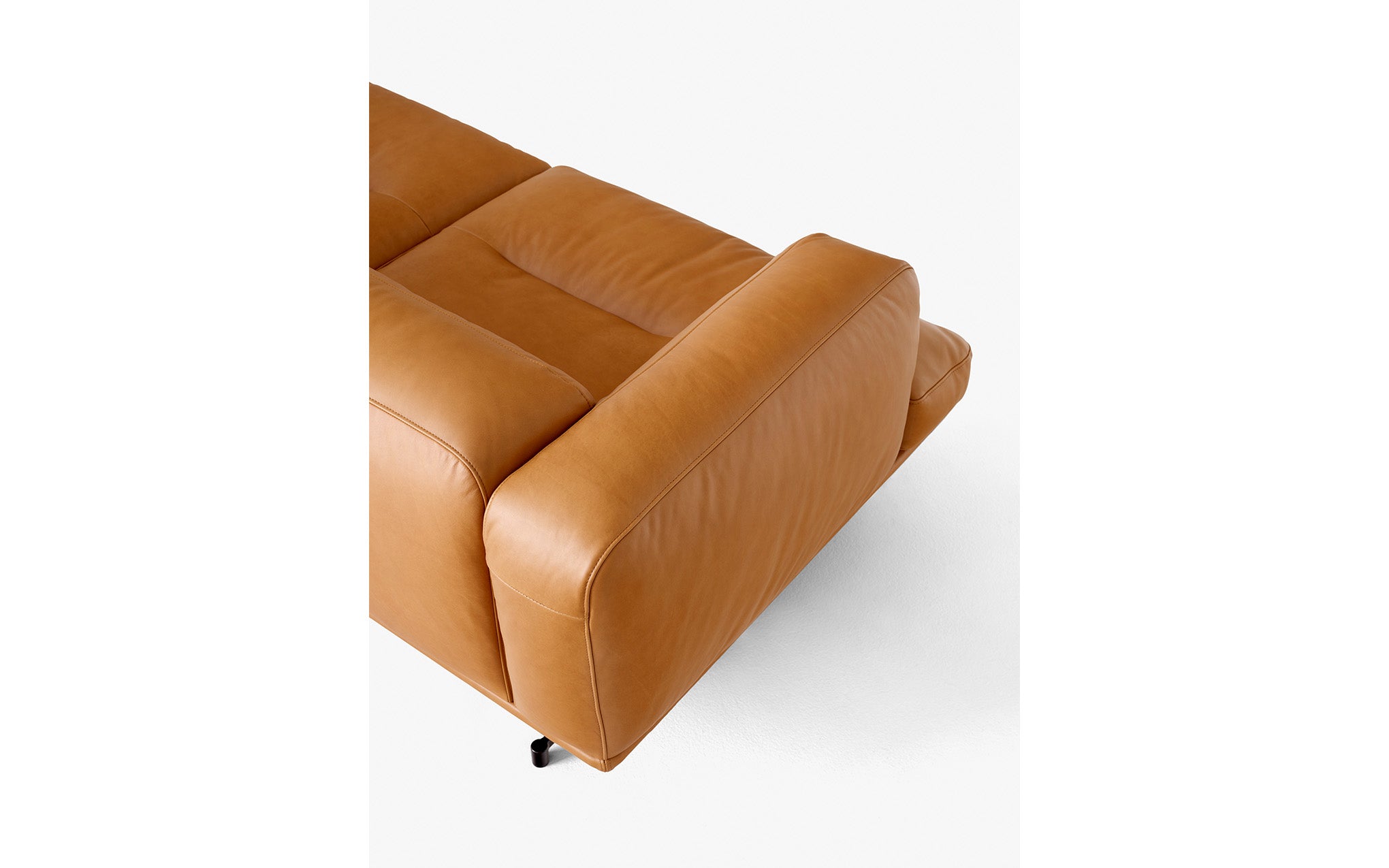 Inland 2 seat sofa AV22