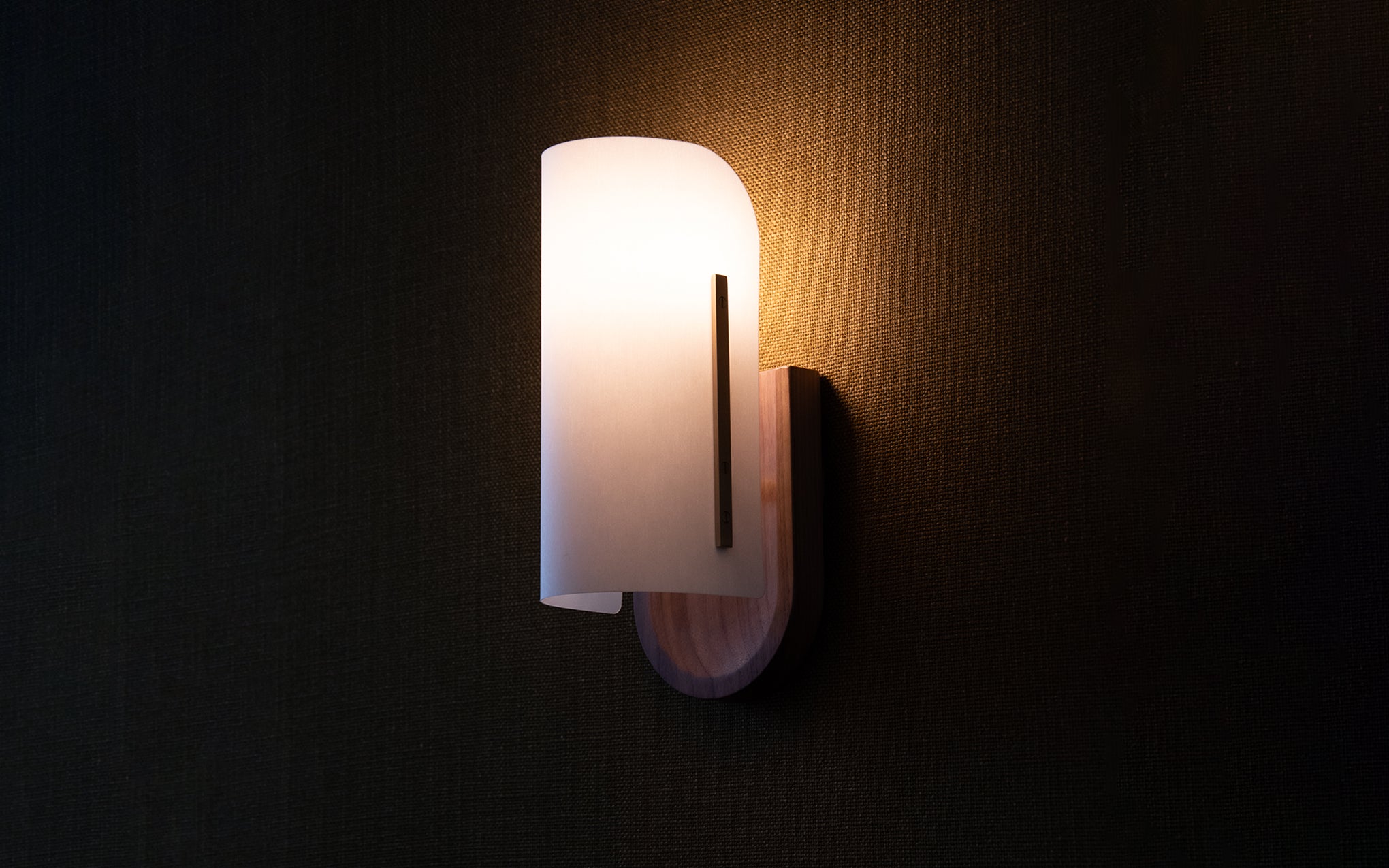 Modernist wall lamp No.1