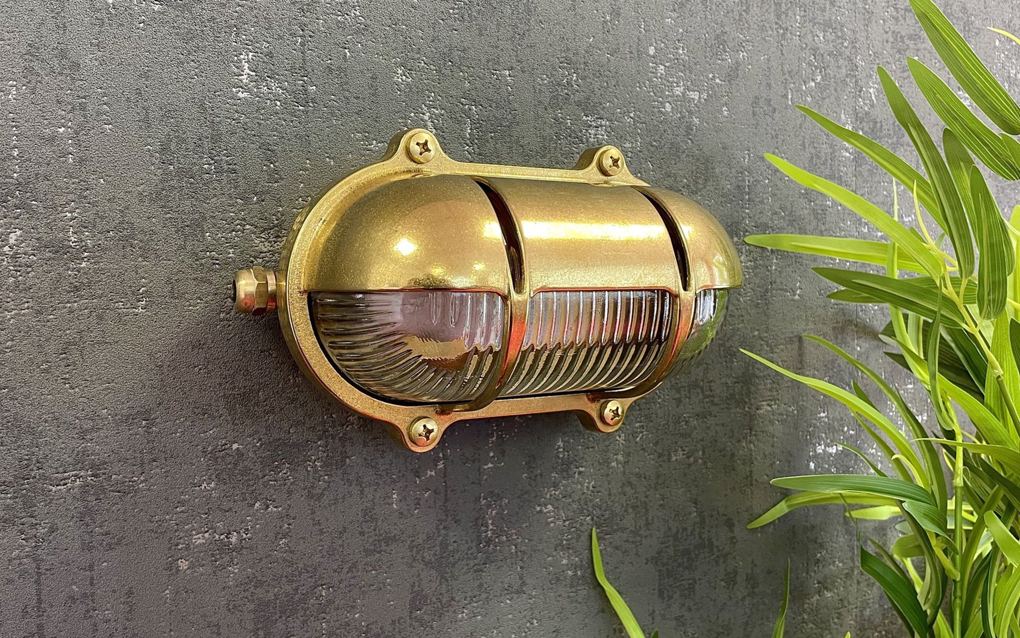 Navigator Decorative Eyelid Bulkhead light