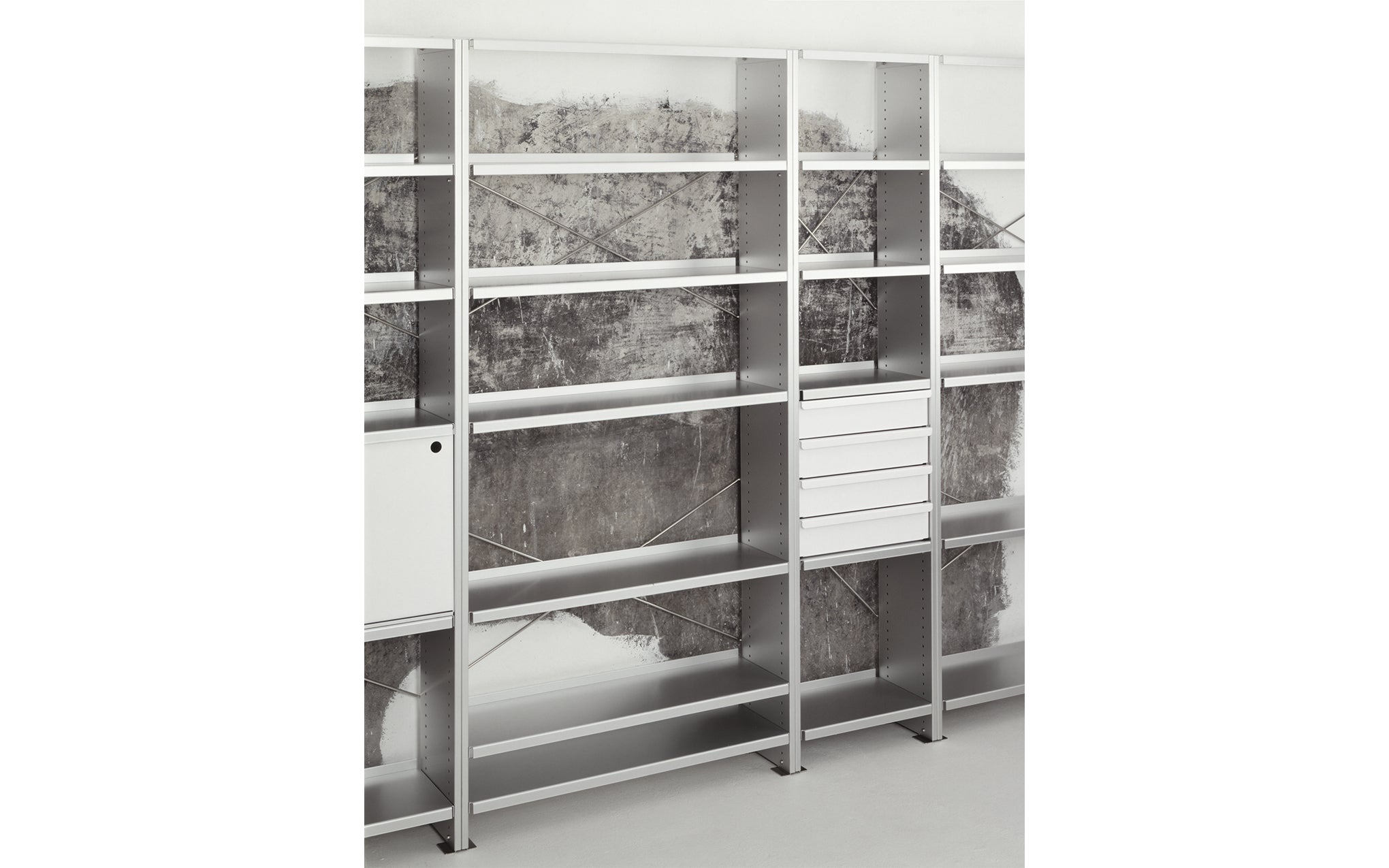 Aluminium shelf by Andreas Christen for Lehni | SCP