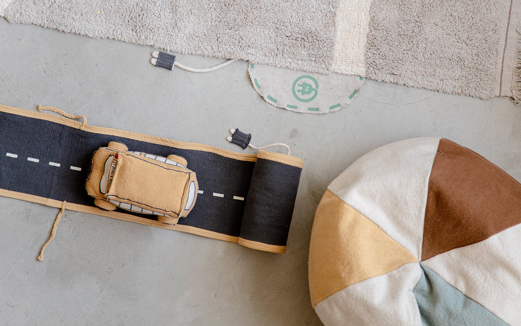 Ride & Roll - school bus