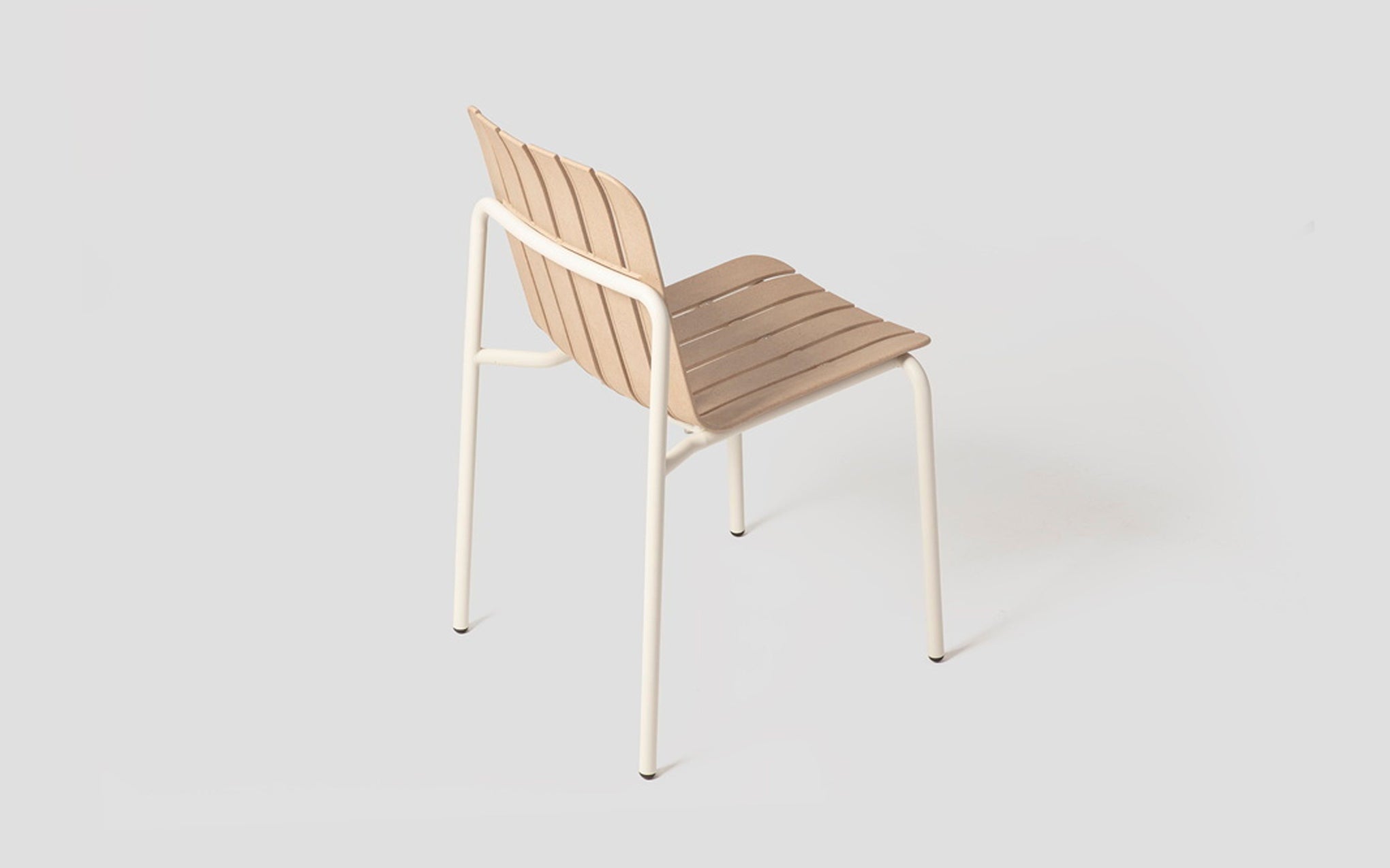 Latte chair