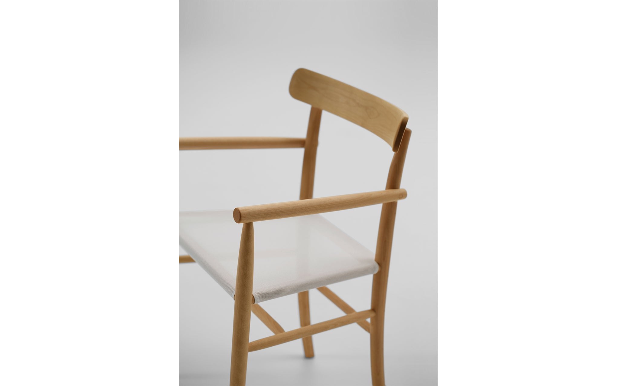 Lightwood armchair - mesh seat