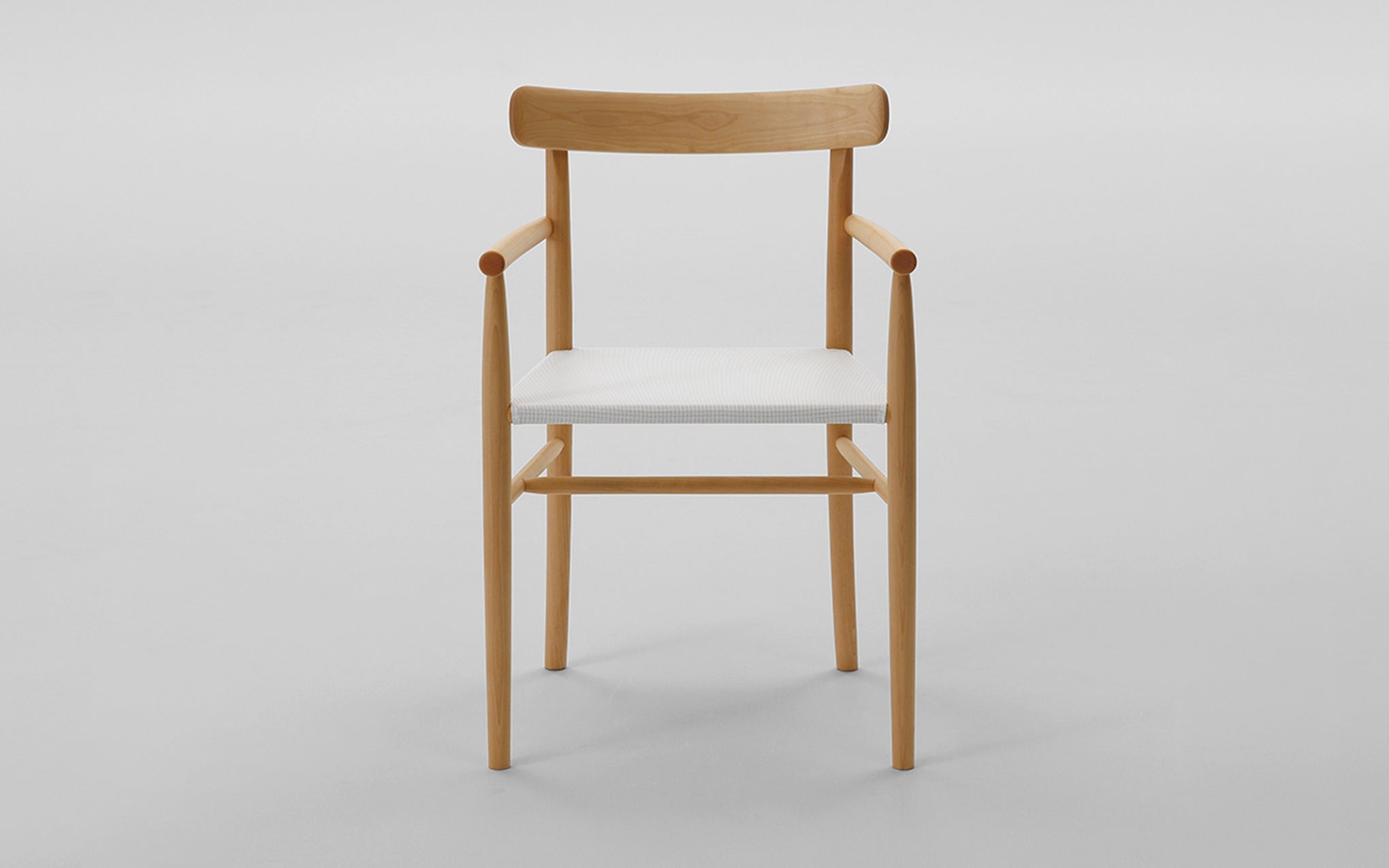 Lightwood armchair - mesh seat