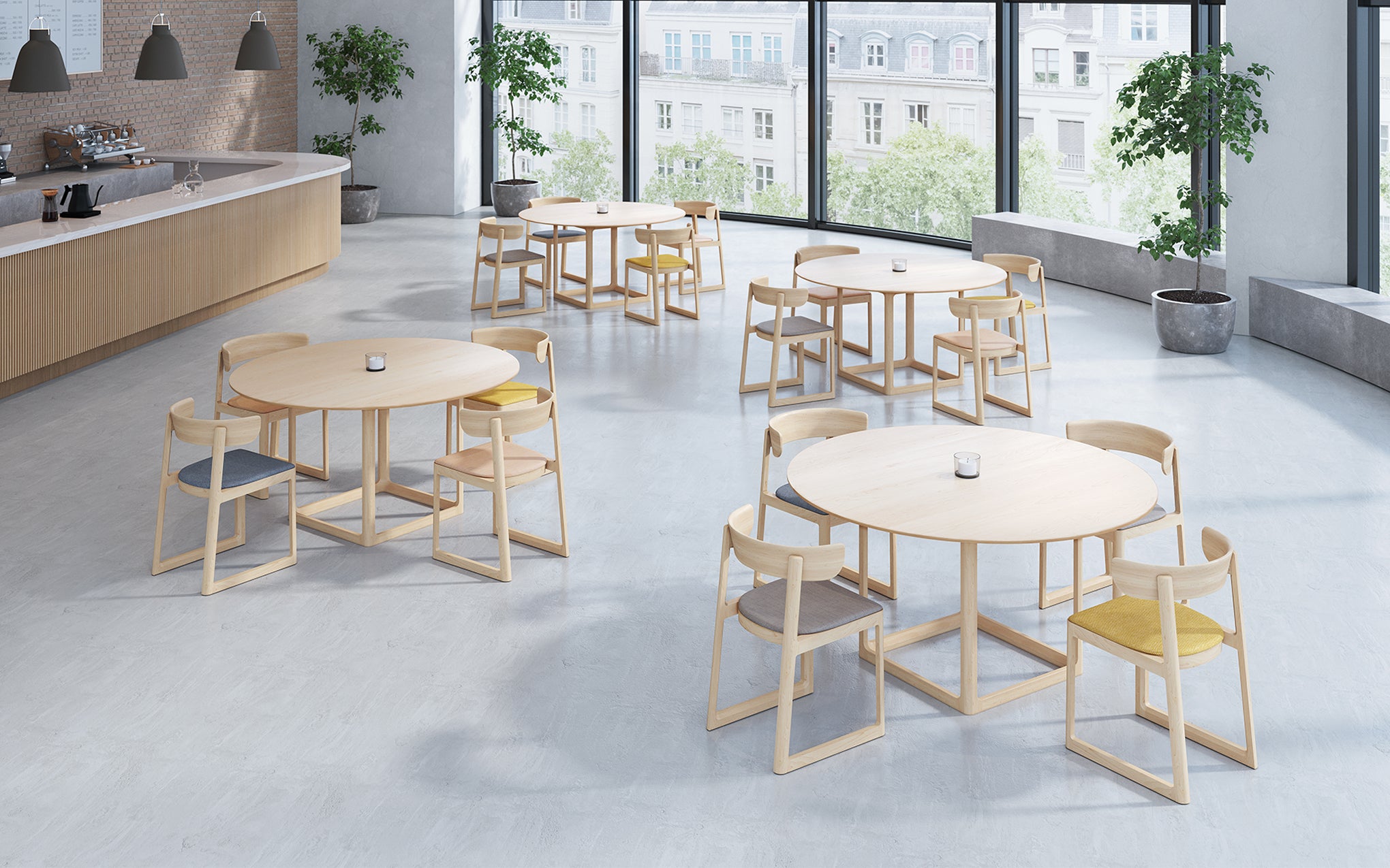 EN chair - cushioned seat