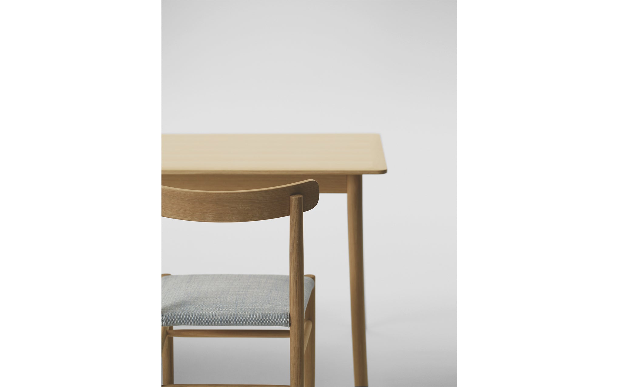 Lightwood dining table