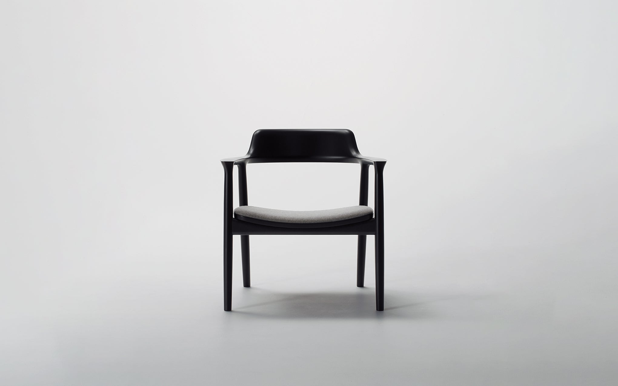 Hiroshima lounge chair