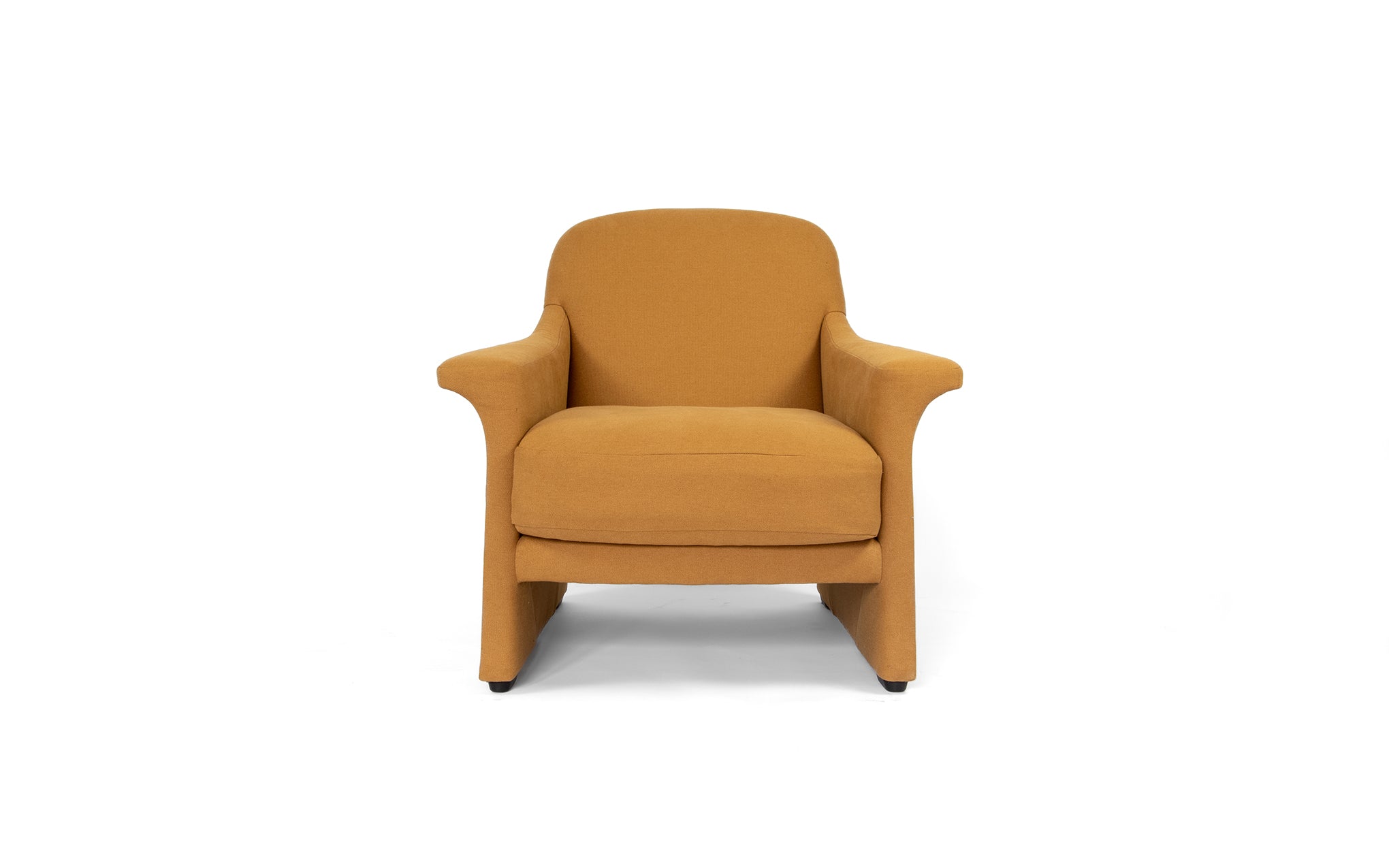 Ex-Display Ada armchair
