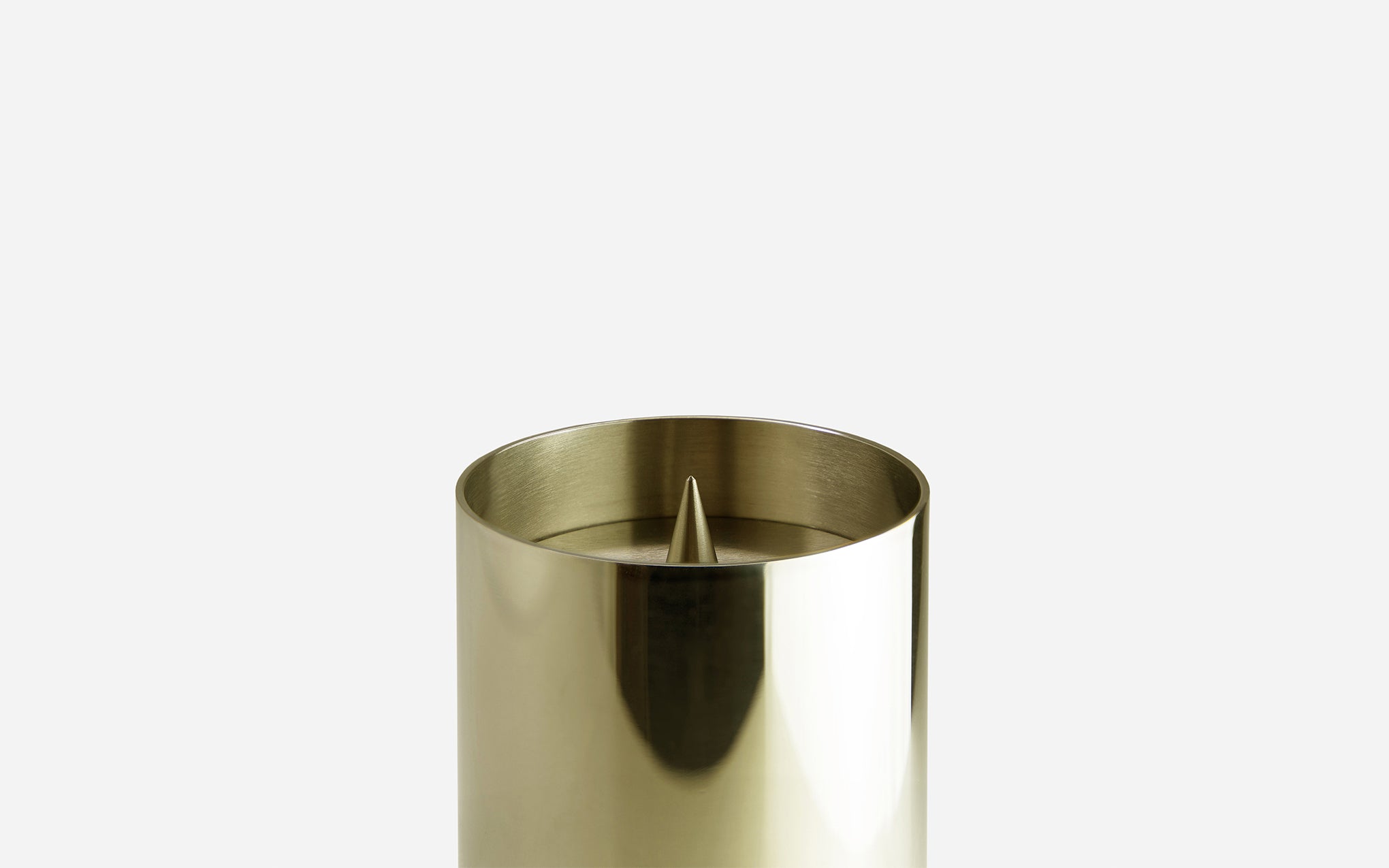 Pillar candleholder