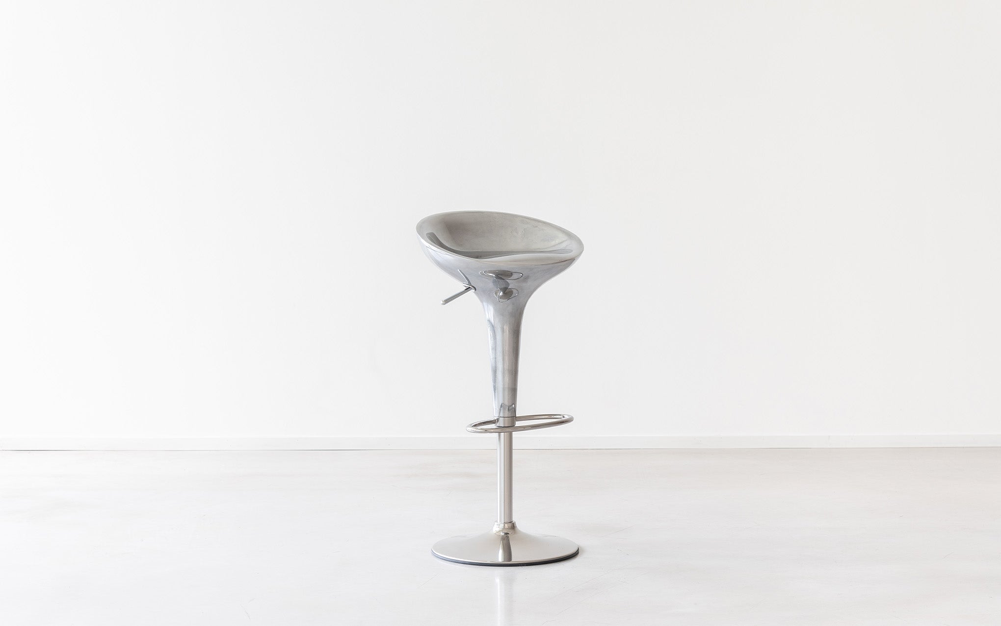 AI Bombo bar stool