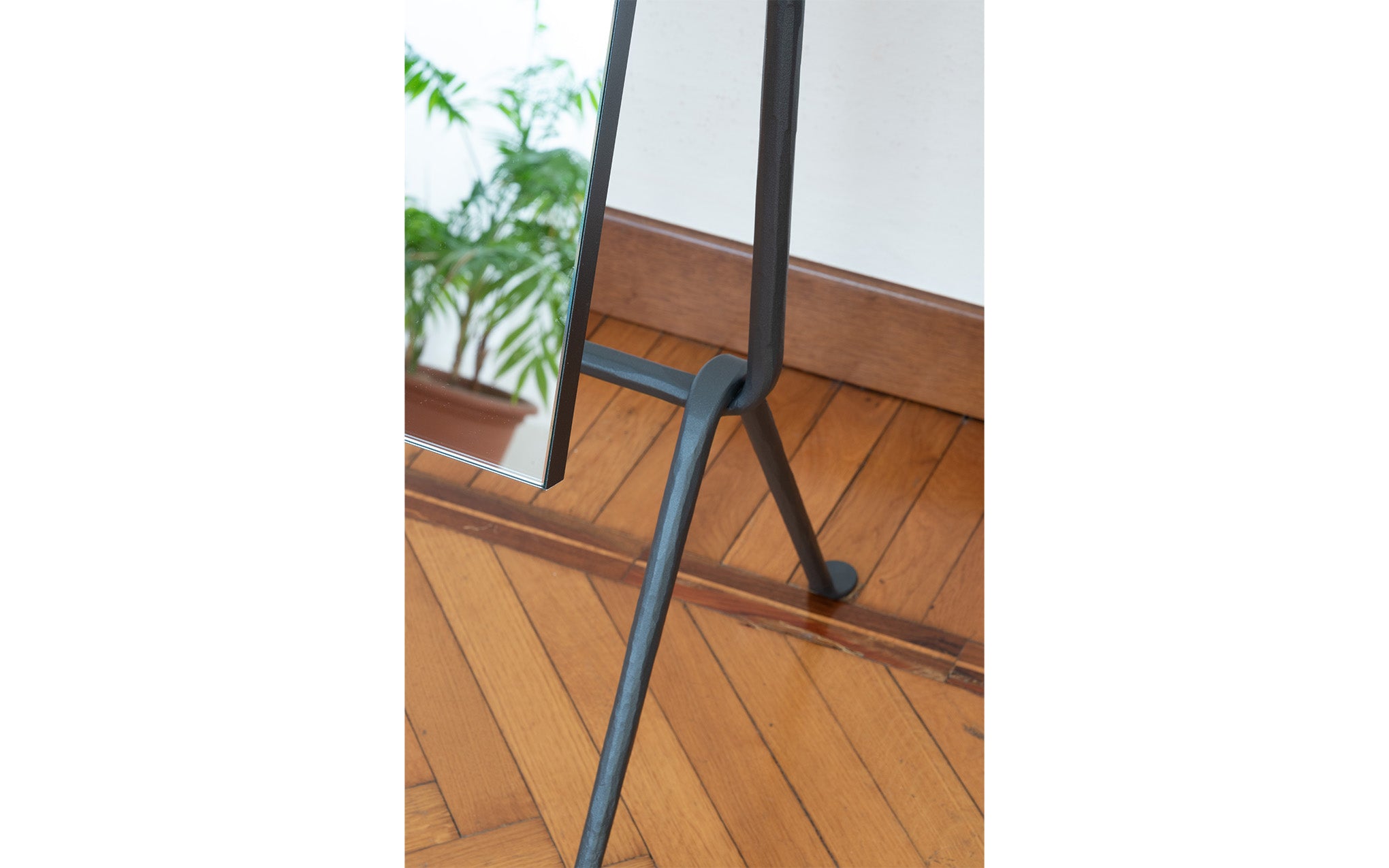 Officina floor mirror