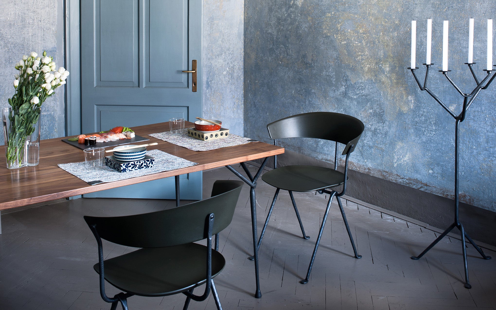 Officina table