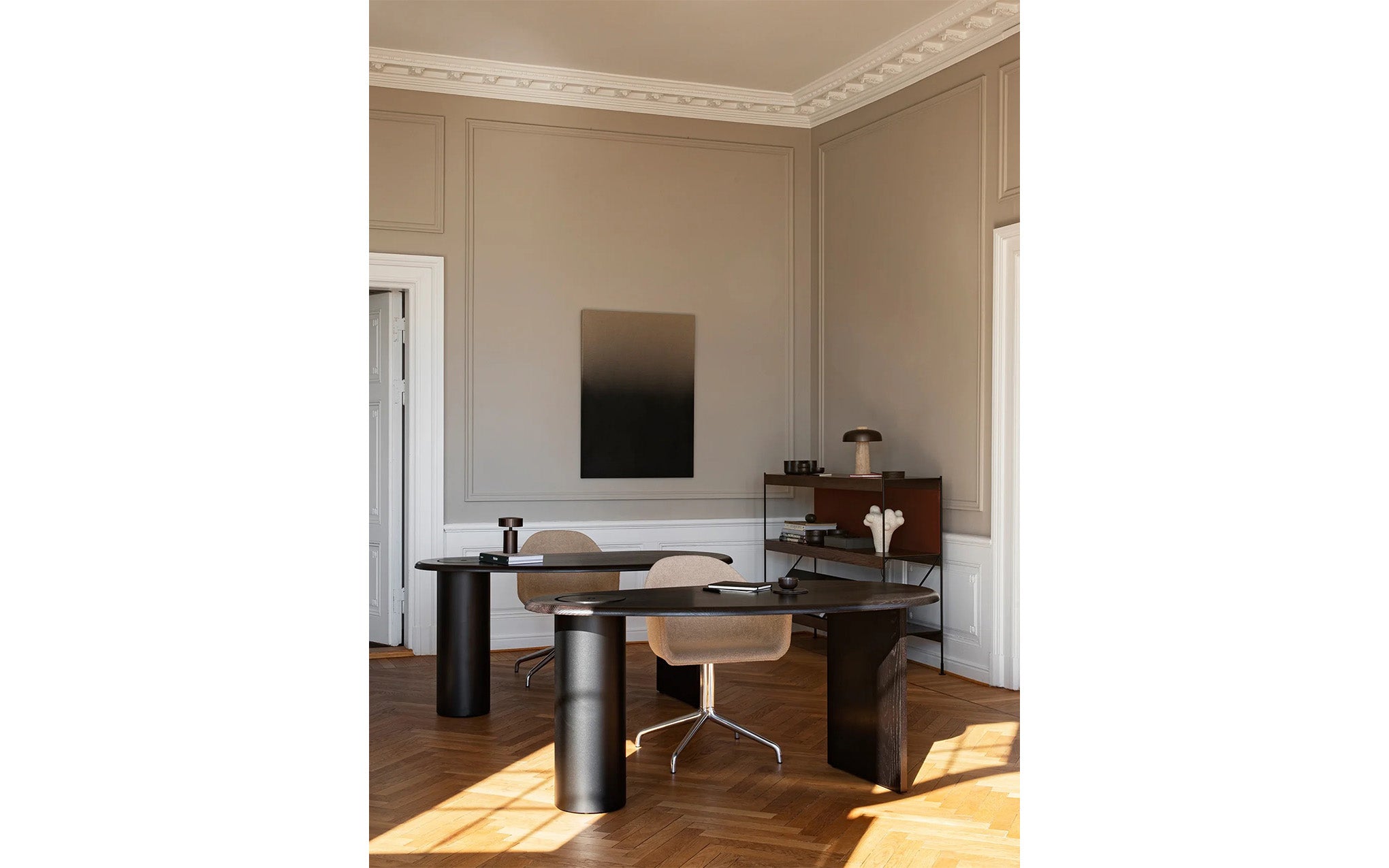 Eclipse desk