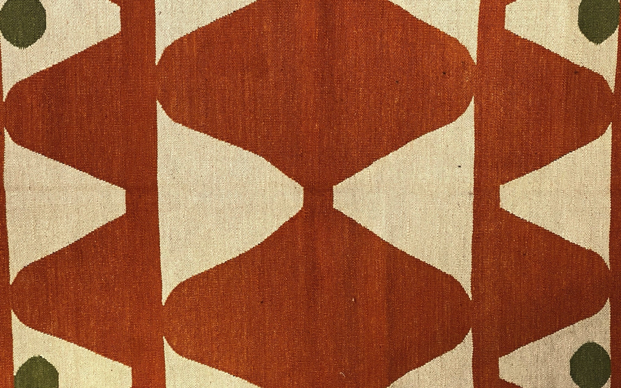 Modern Kelim – orange triangles w. green dots