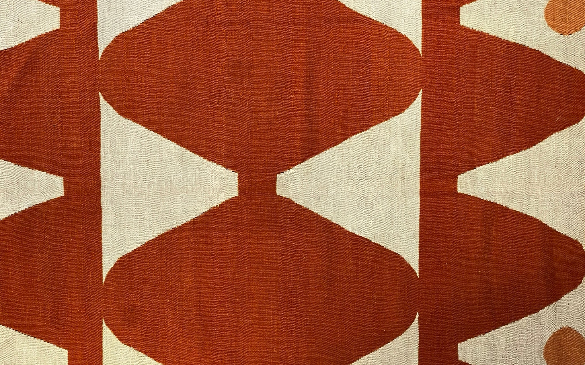 Modern Kelim – orange triangles w. orange dots