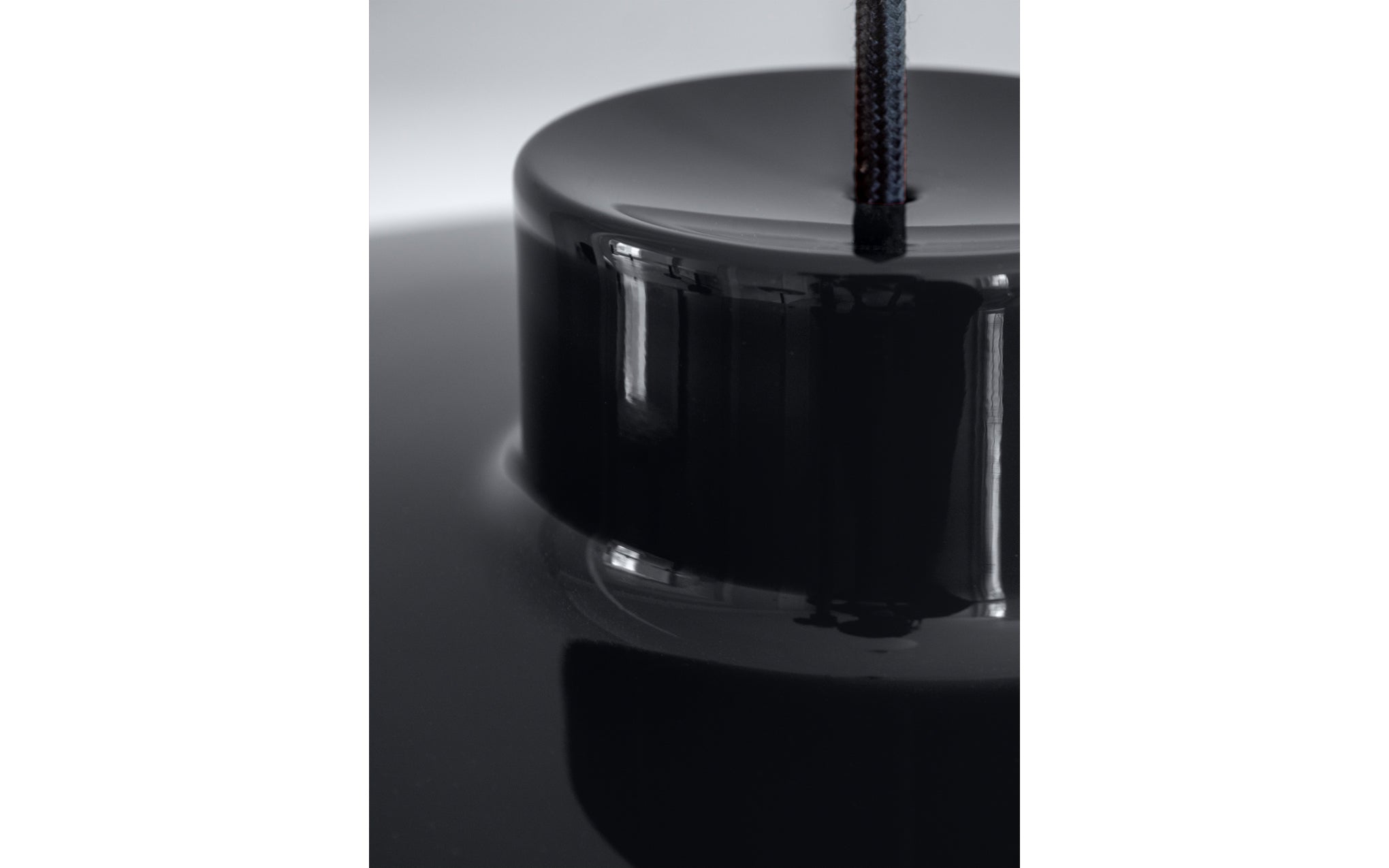 Lacquer pendant by Keiji Takeuchi for NINE | SCP