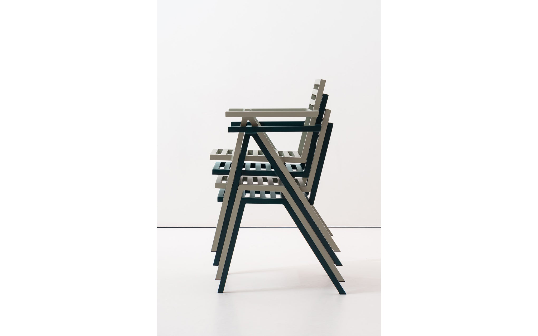 19 Outdoors stacking armchair [Set of 2]