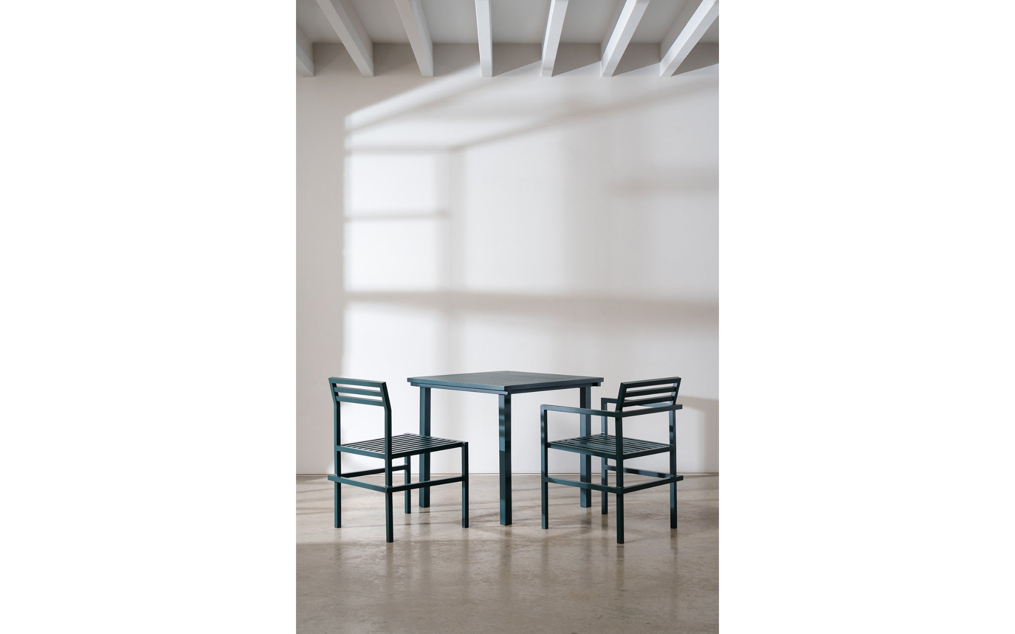 19 Outdoors dining armchair