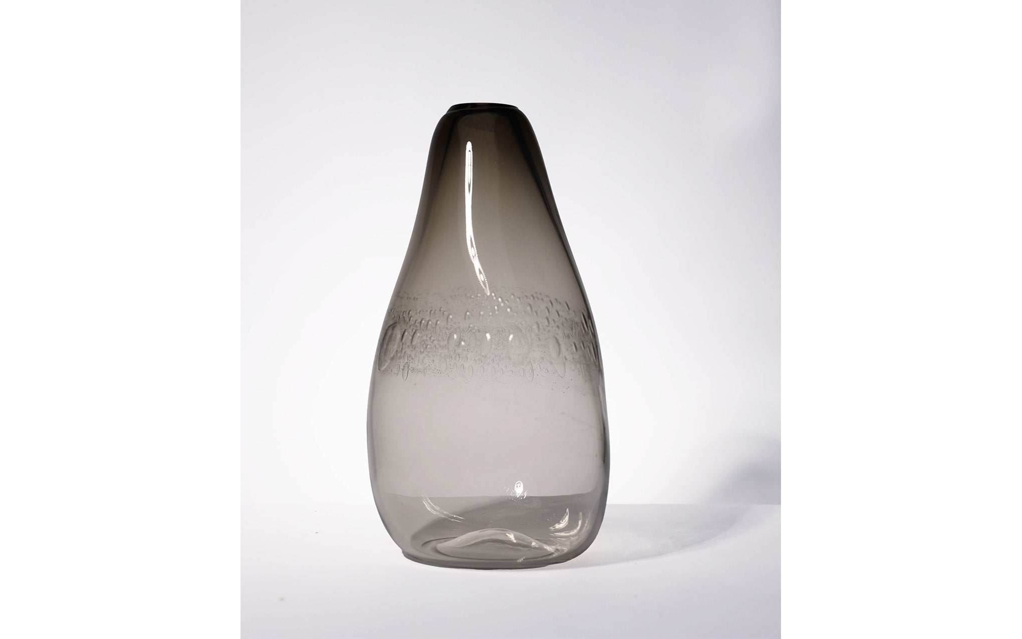 Node vase - smoked grey