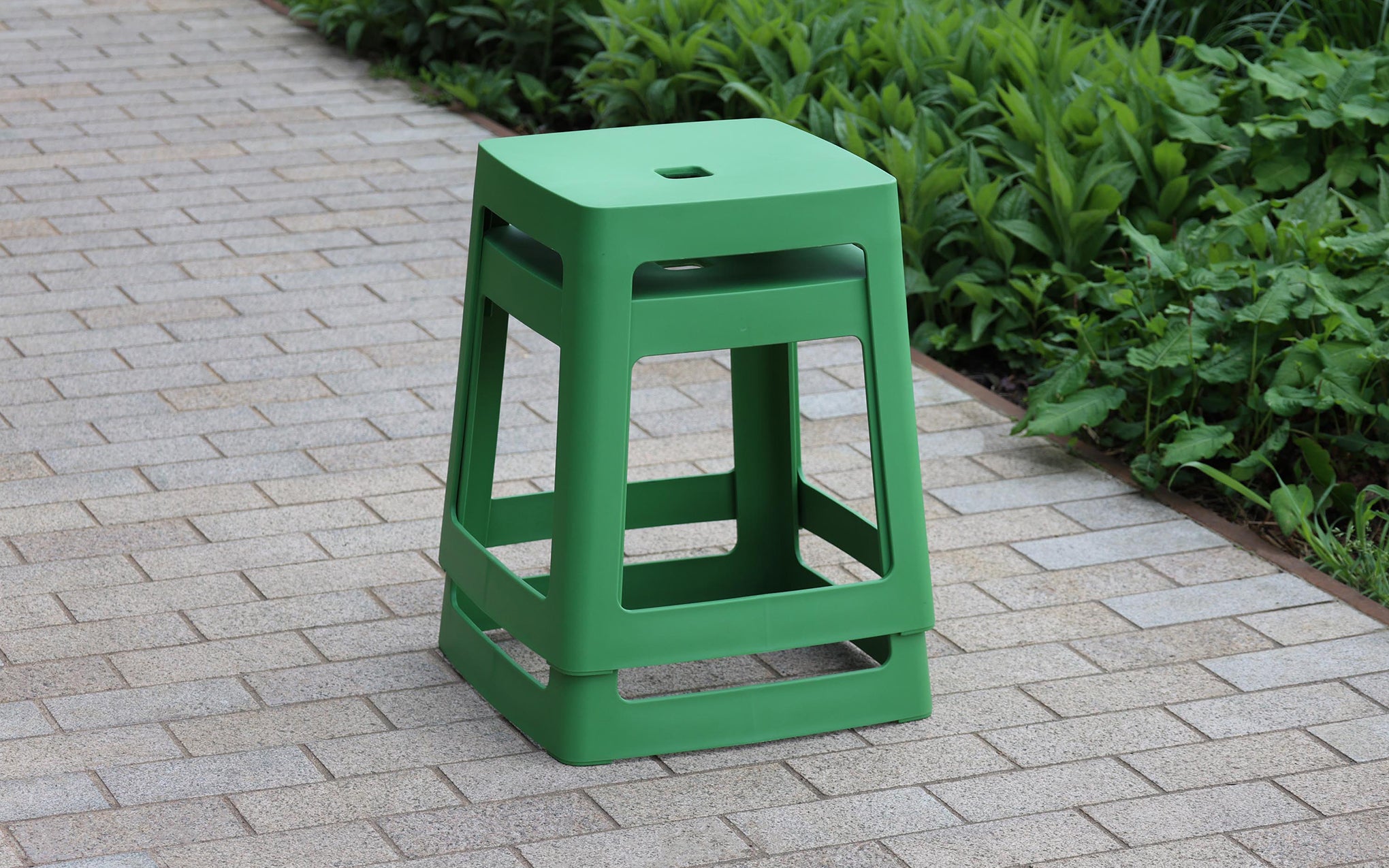 Base stool