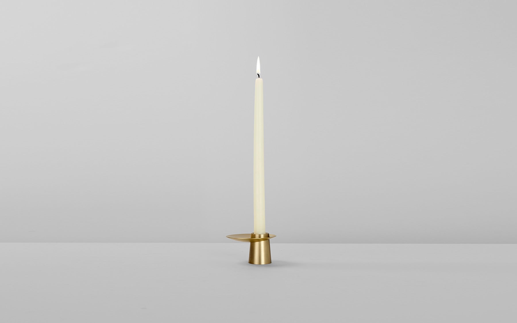 Orbit candleholder 01