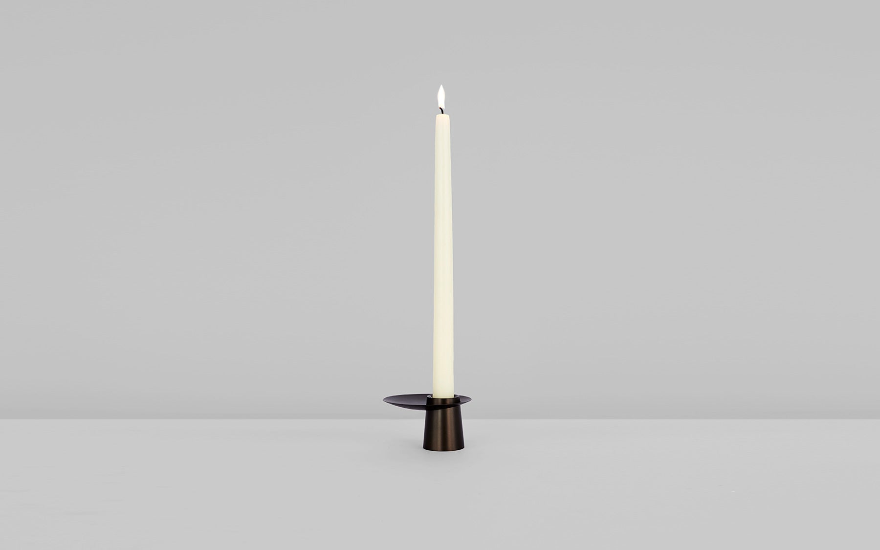 Orbit candleholder 01