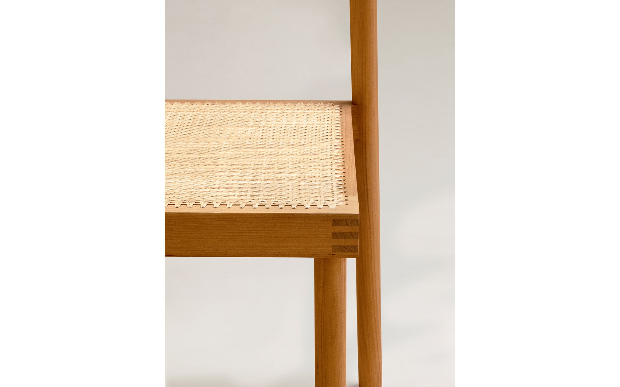 Nandi dining chair