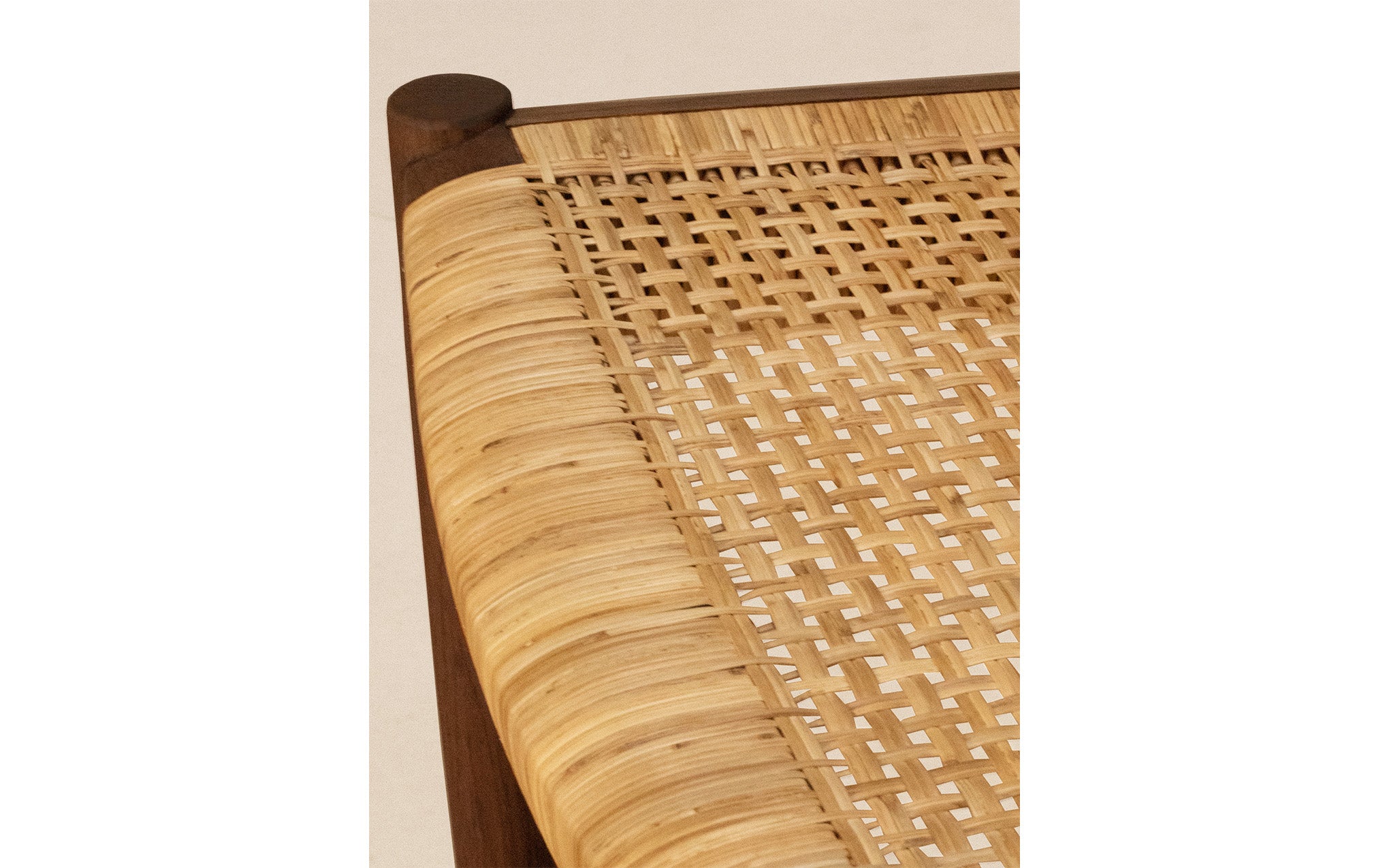 Tangāli dining chair