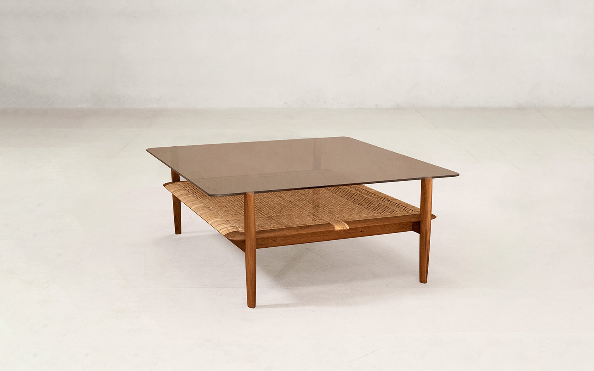 Tangāli coffee table