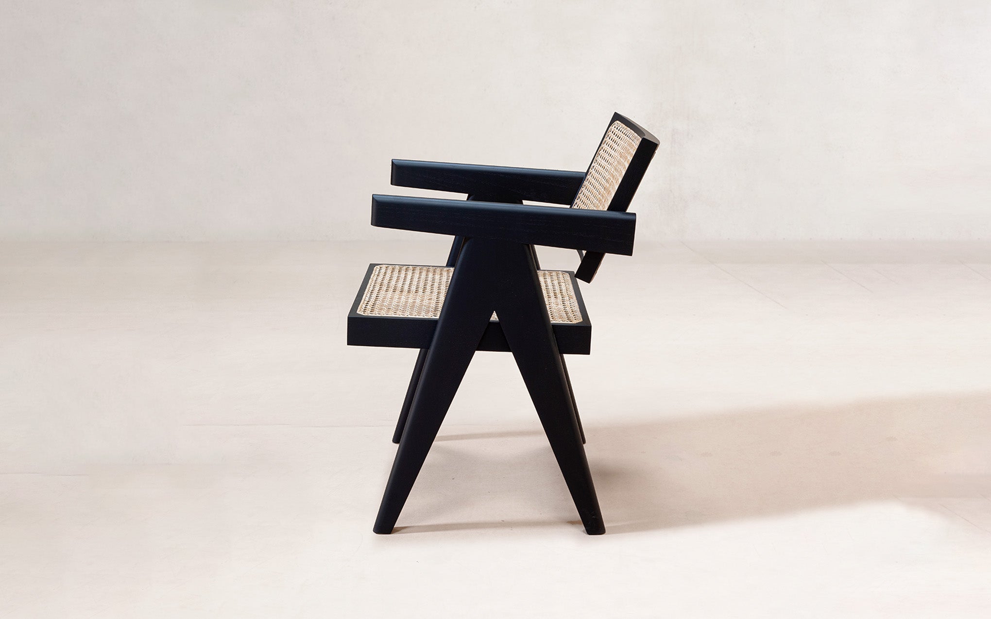 Office armchair V leg