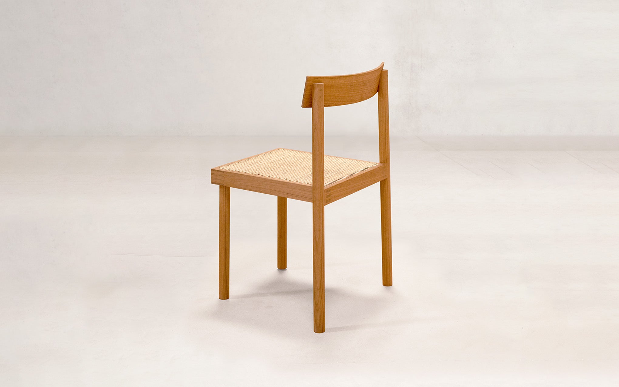 Nandi dining chair