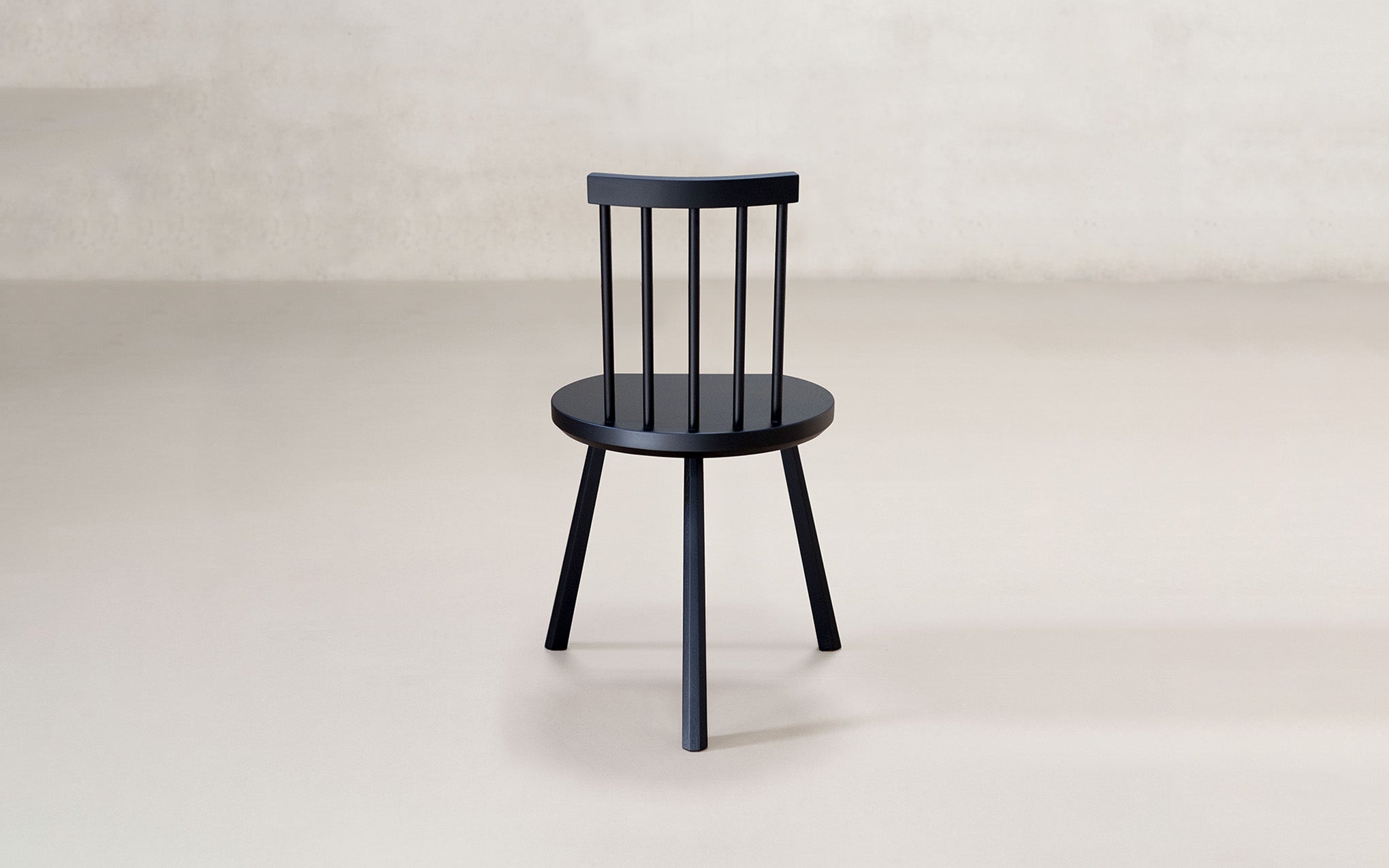 DW 03 chair