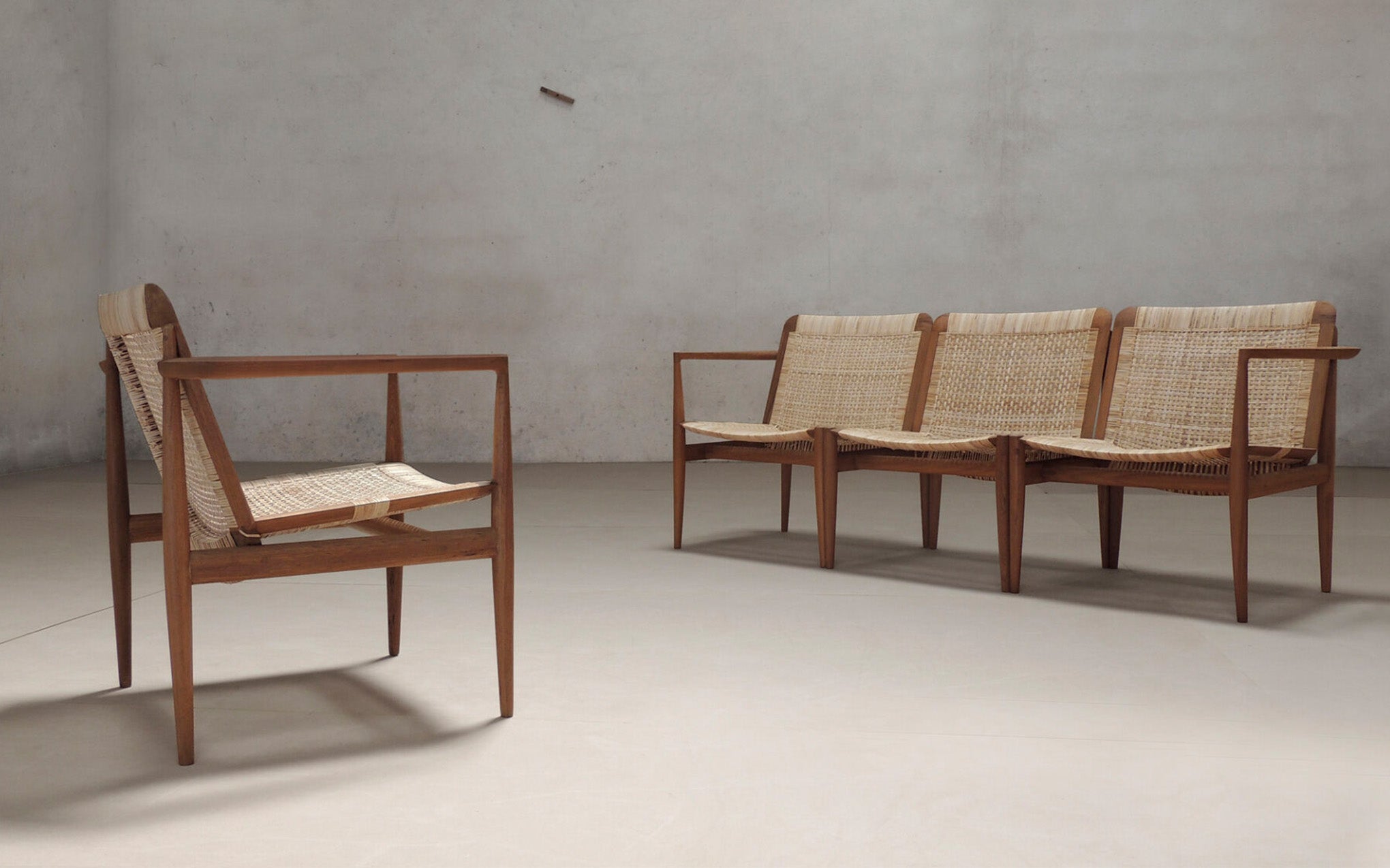 Tangāli modular chair