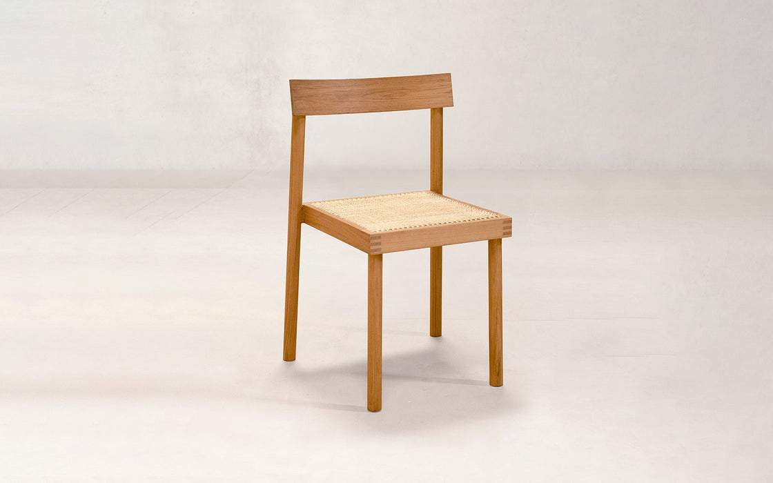 Nandi dining chair