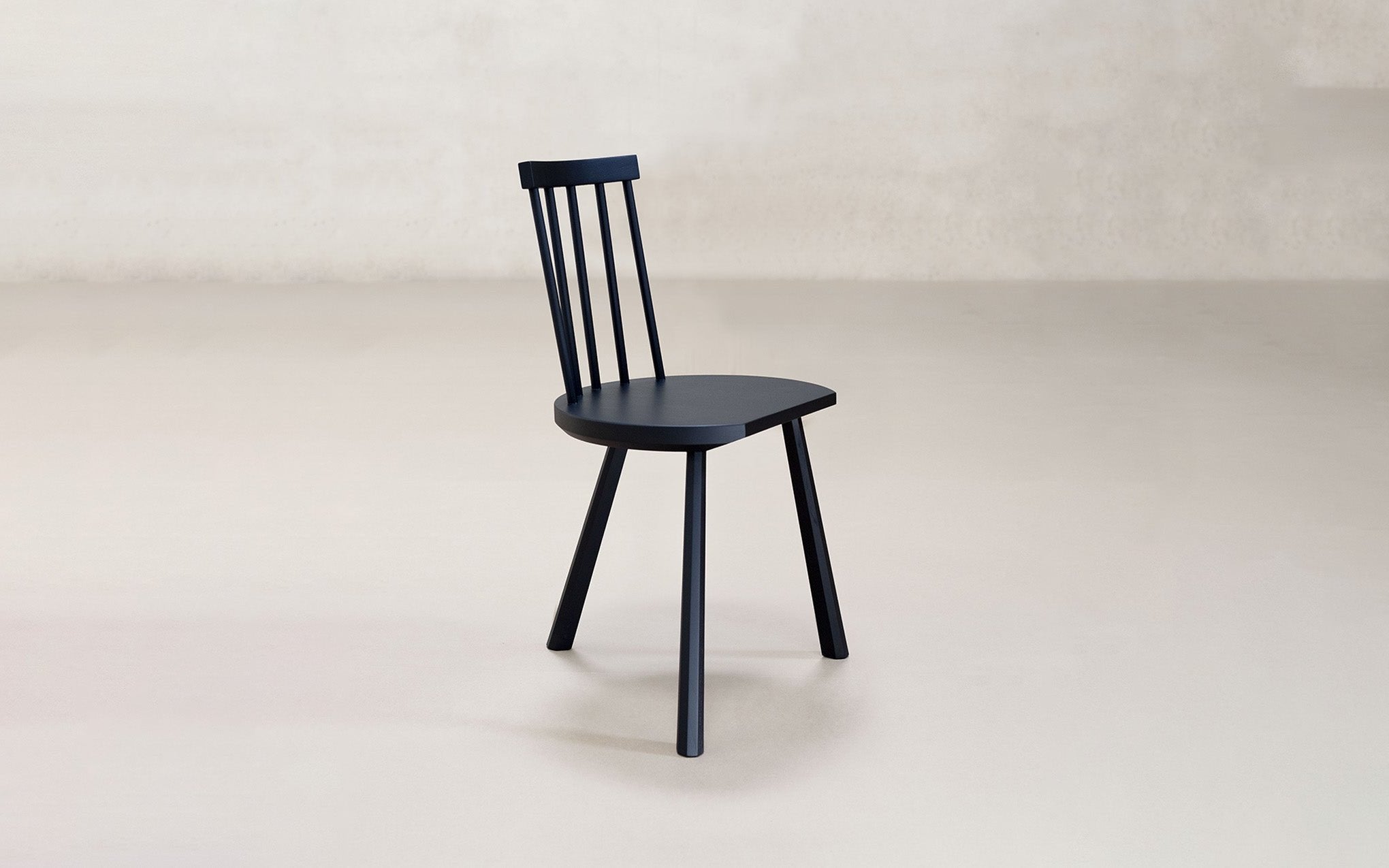 DW 03 chair
