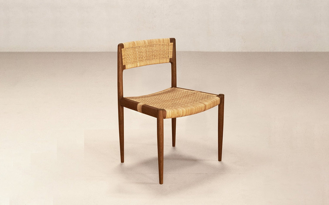 Tangāli dining chair