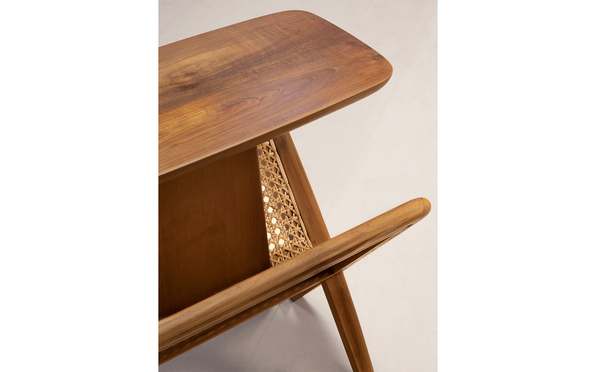 Muṅgāru side table by INODA+SVEJE for Phantom Hands | SCP