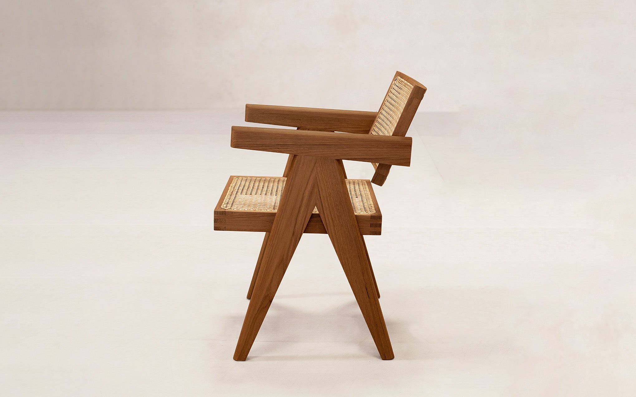 Office armchair V leg