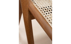 Muṅgāru dining chair