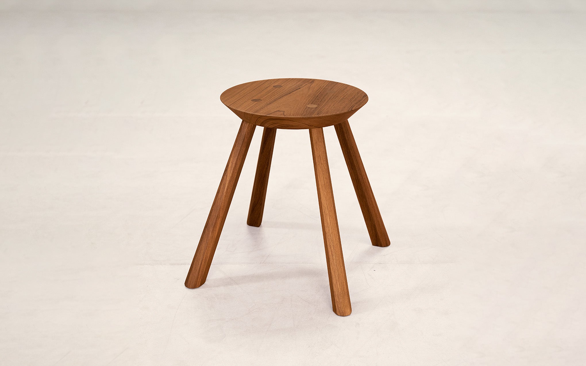 DW 01 stool