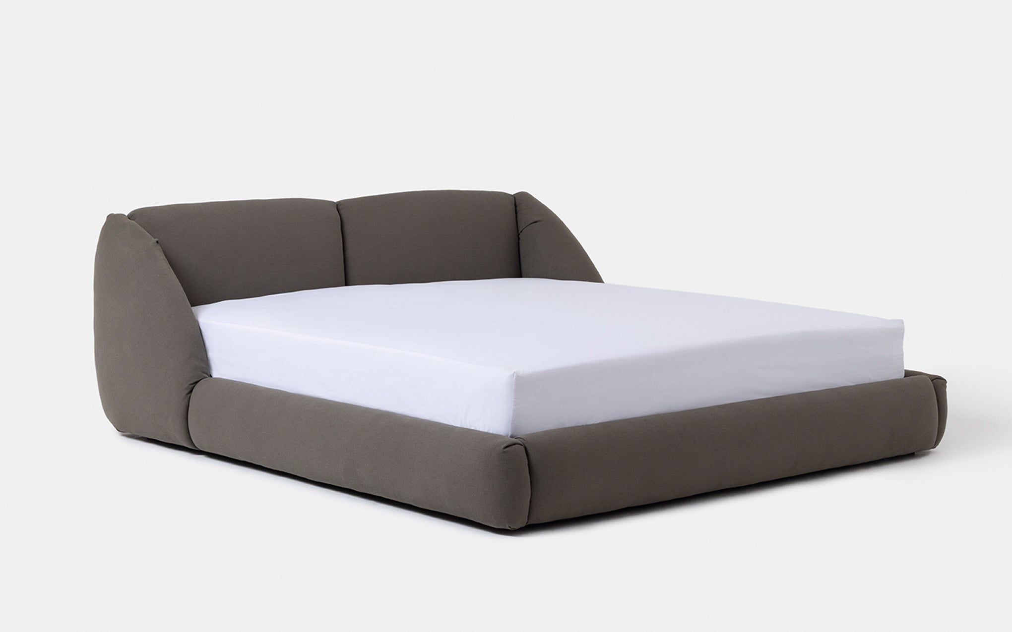 Puffer bed - UK super king size by Philippe Malouin for SCP