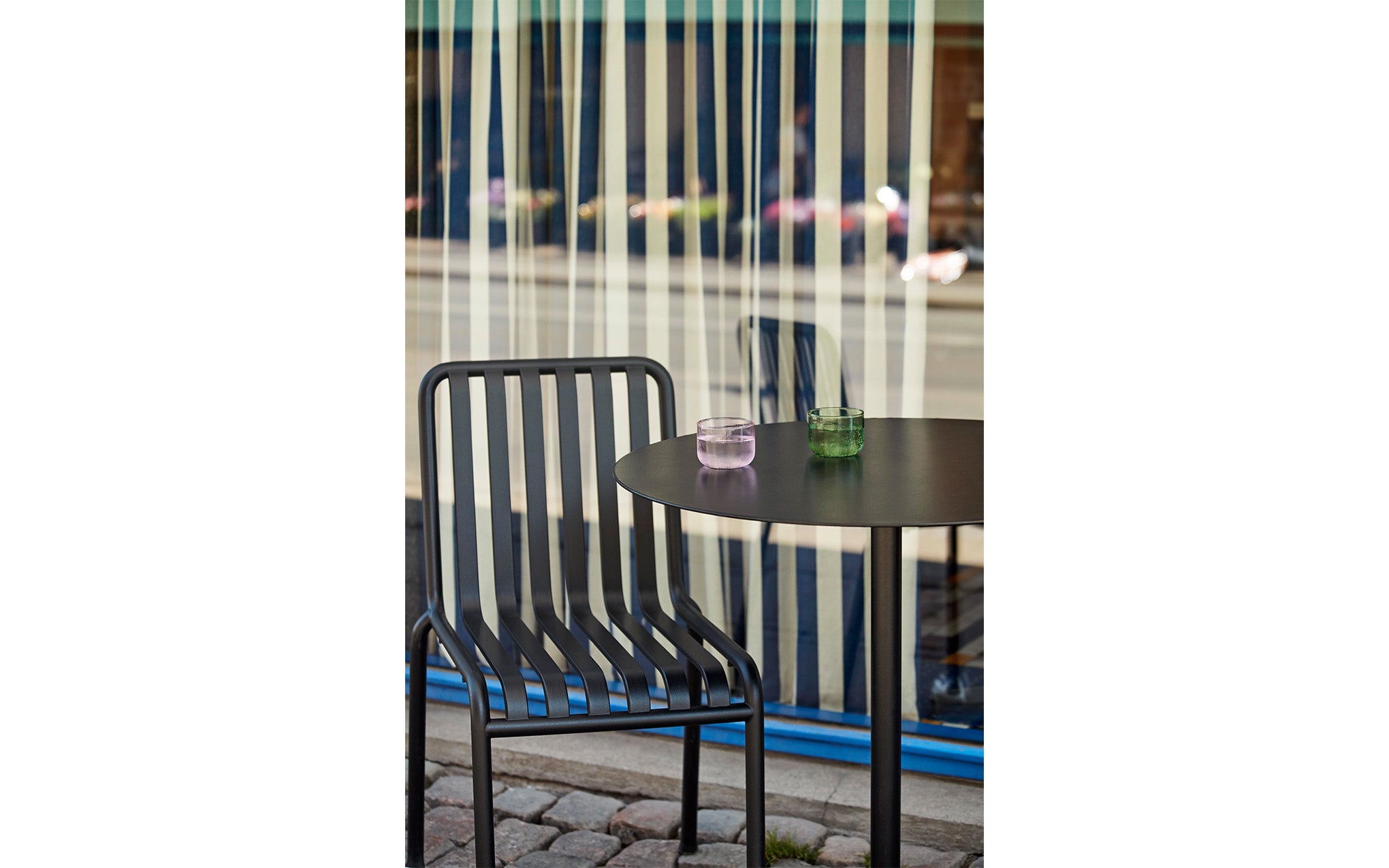 Neu table - round
